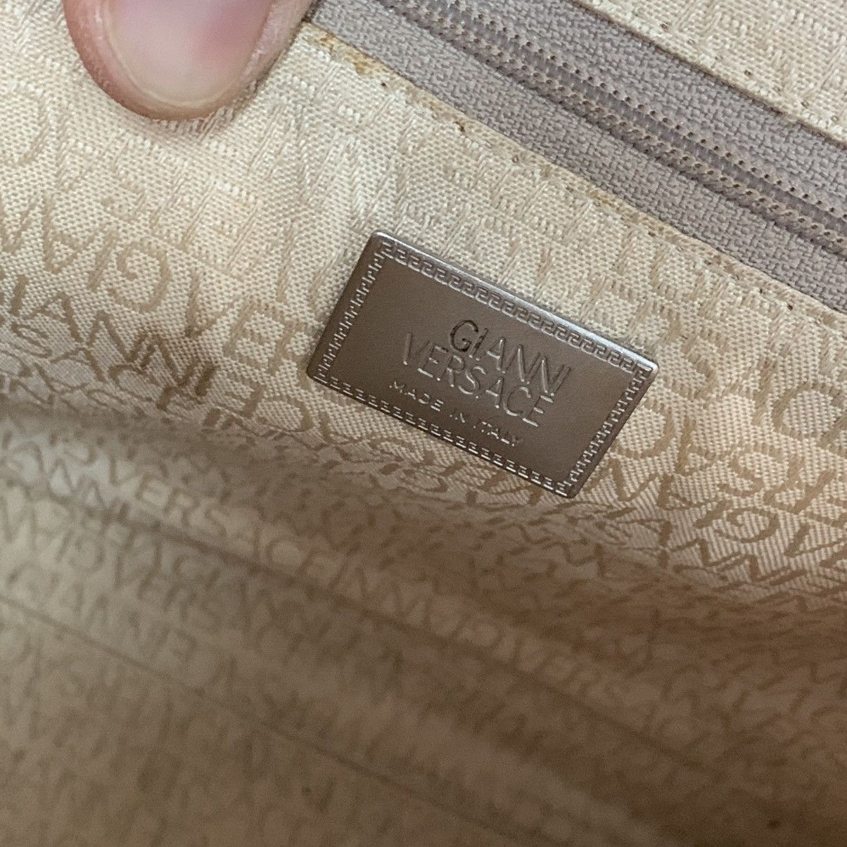 Versace Gianni Versace Leather Shoulder Bag Size ONE SIZE - 12 Thumbnail