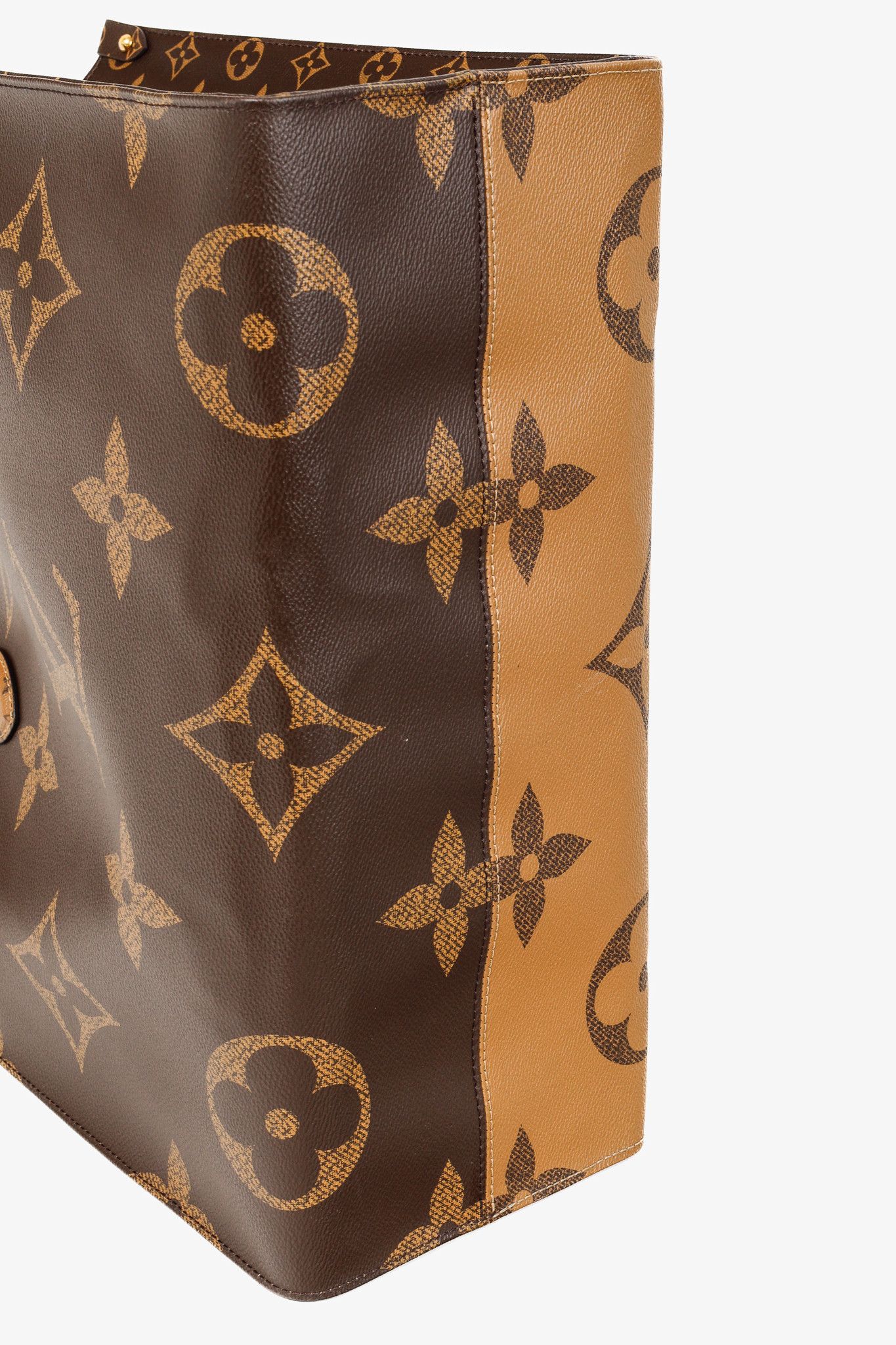 Louis Vuitton Louis Vuitton OnTheGo GM Monogram Giant Canvas Tote Size ONE SIZE - 4 Thumbnail