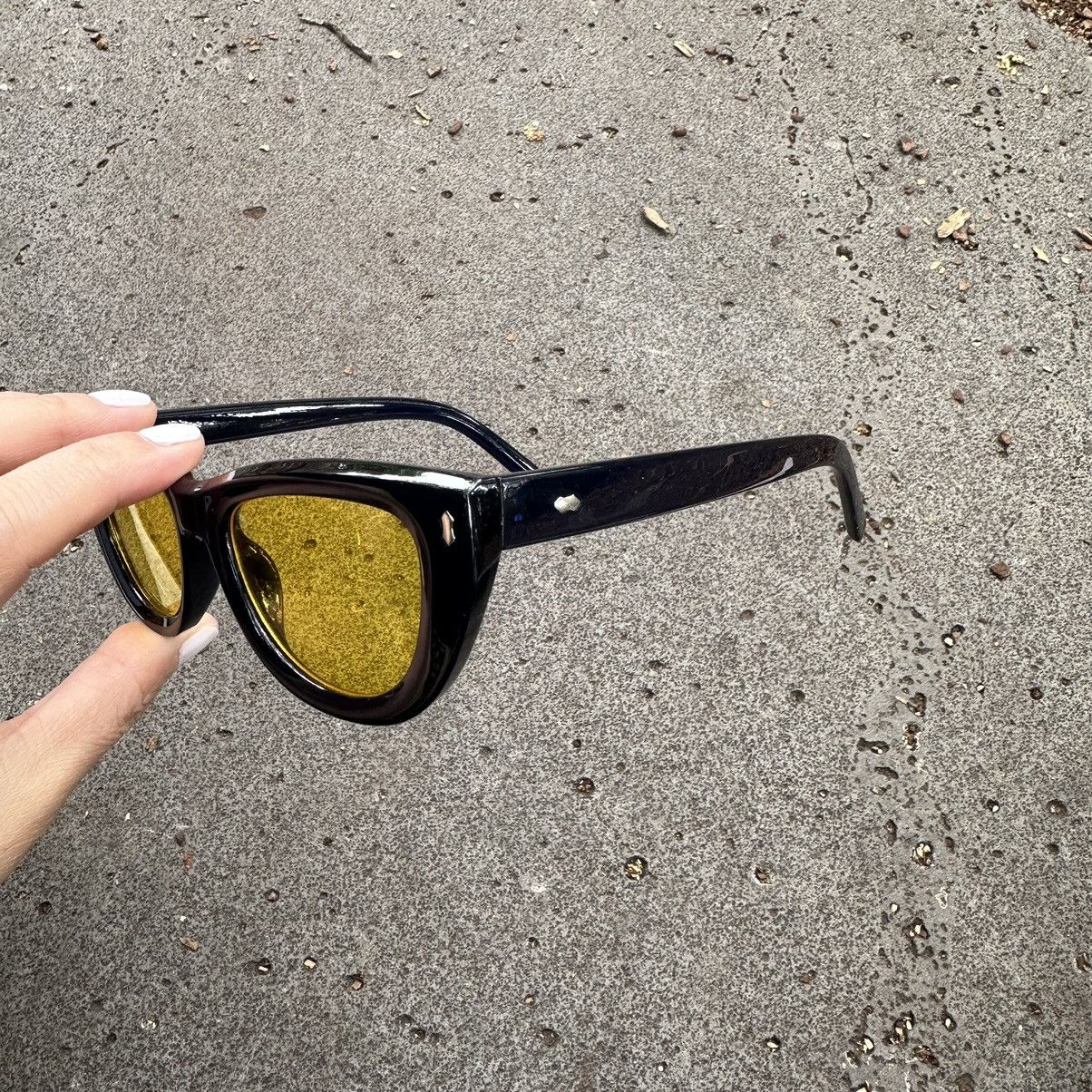Other SUNGLASSES BRAND NEW CLASSIC RETRO VINTAGE QZ3889-01 Size ONE SIZE - 2 Thumbnail