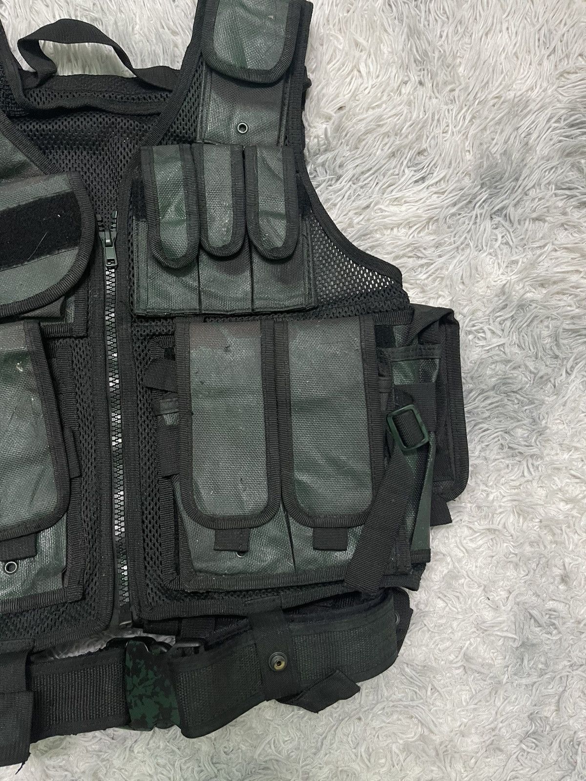 Vintage S.W.A.T TACTICAL VEST RARE DESIGN Size US S / EU 44-46 / 1 - 5 Thumbnail