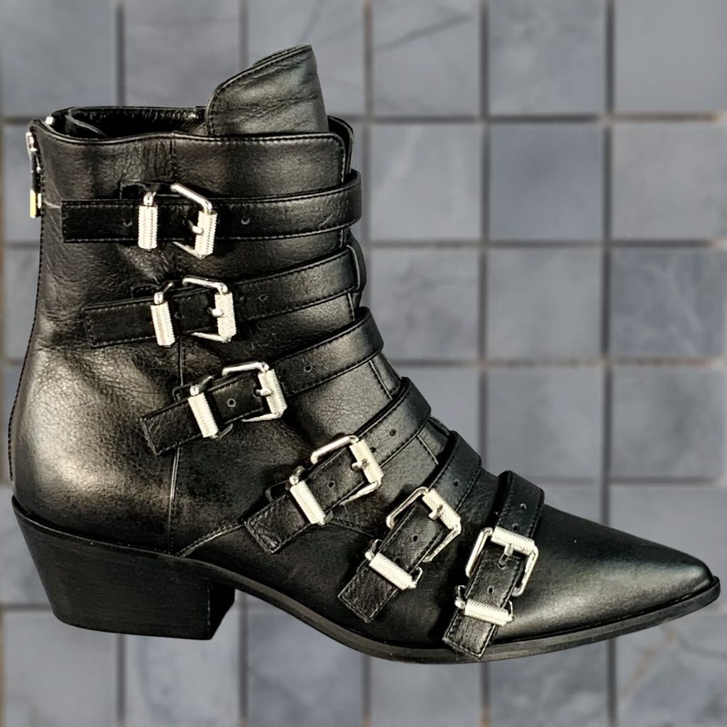 Zadig & Voltaire VINTAGE ZADIG & VOLTAIRE Size 6 Black Leather Belted Back Zipper Boots Boots Women 6 Black Leather Belted Back Zipper Size US 6 / IT 36 - 1 Thumbnail