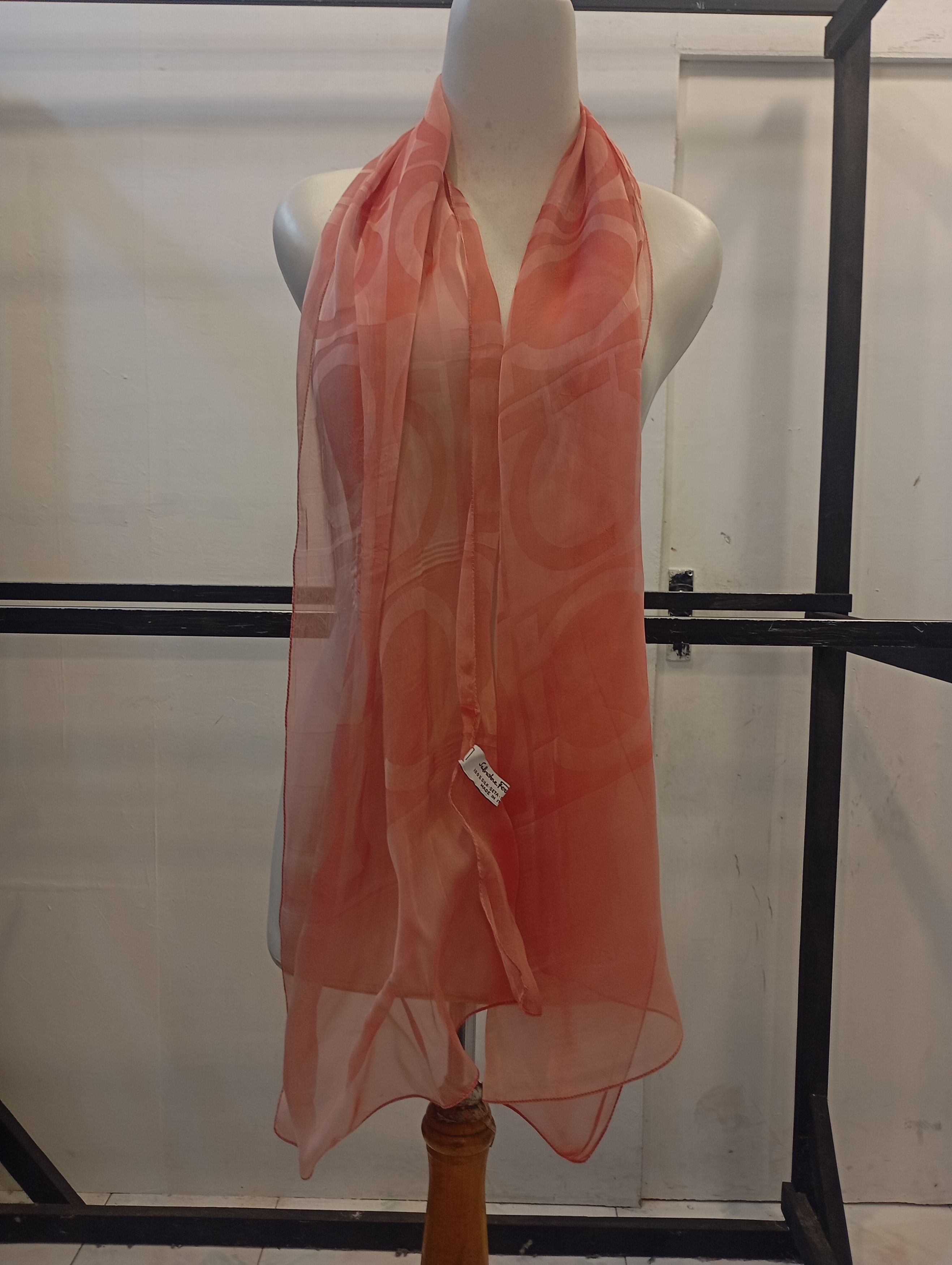 Salvatore Ferragamo Salvatore Ferragamo silk scarves scarf shawl Size ONE SIZE - 1 Thumbnail