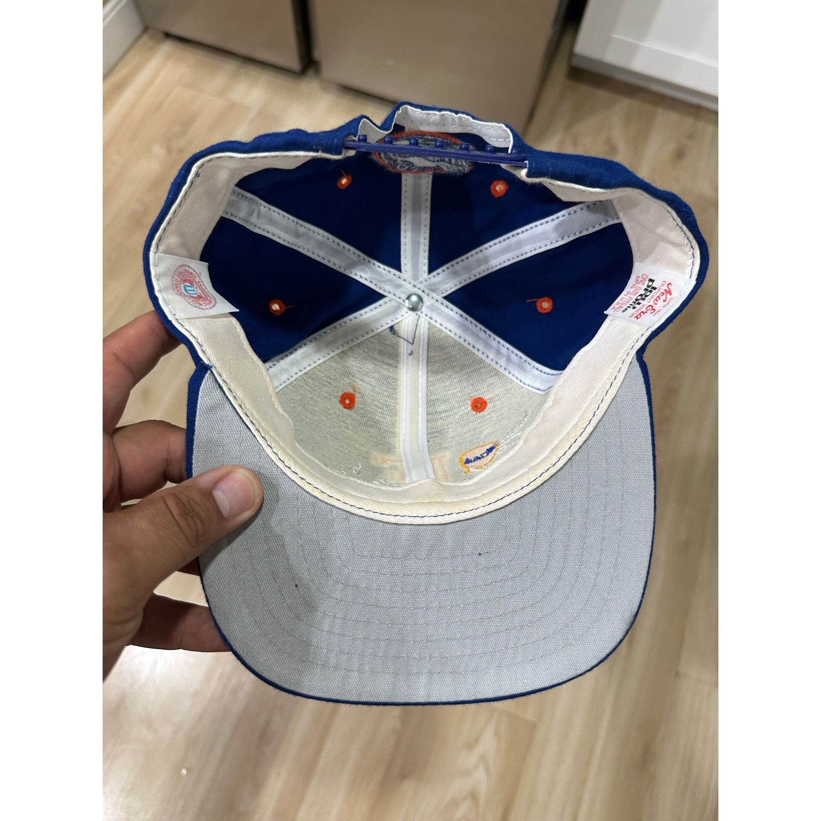 New Era Vtg Florida Gators 1996 NCAA National Champions New Hat Size ONE SIZE - 5 Thumbnail
