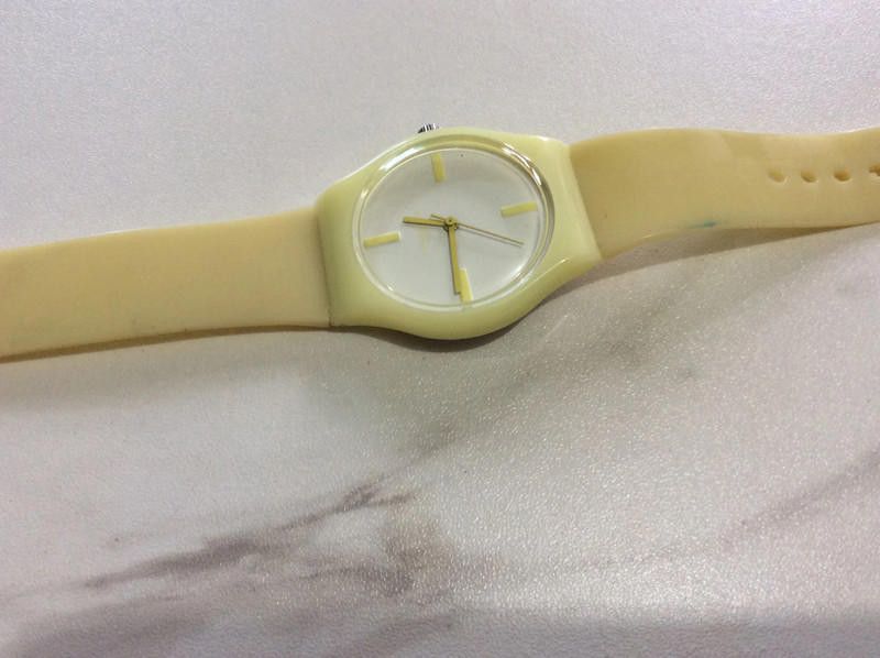 Designer identity yellow plastic watch Size ONE SIZE - 1 Thumbnail