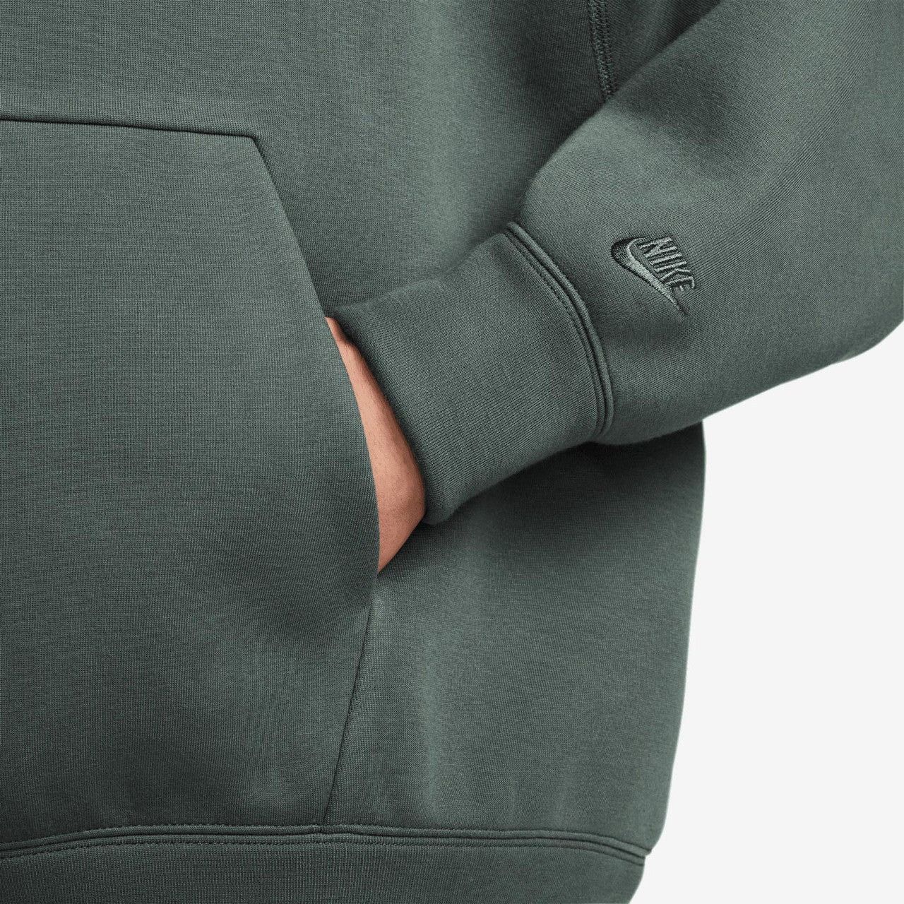 Nike NWT Nike Tech Reimagined Fleece Vintage Green Hoodie Size S Size US S / EU 44-46 / 1 - 2 Thumbnail