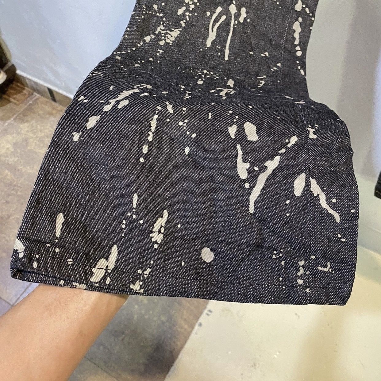 Saint Laurent Paris Saint Laurent Paint Splatter Straight Cut Jeans Indigo Size US 33 - 7 Thumbnail