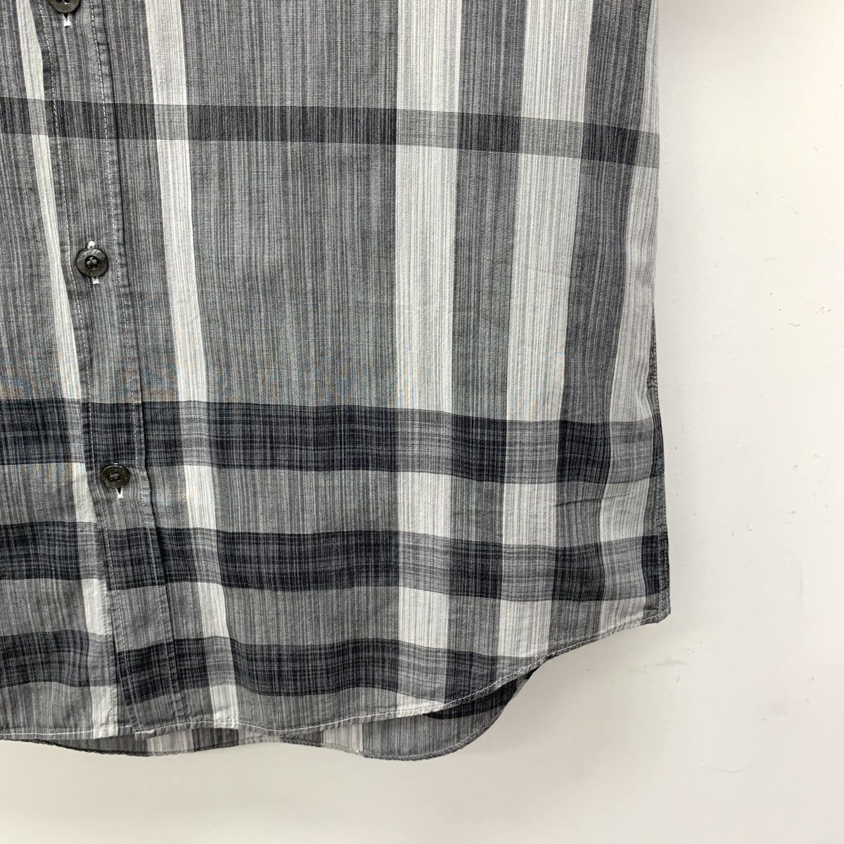 Burberry Burberry Dark Grey Classic Design Cotton Short Sleeve Shirt Size US M / EU 48-50 / 2 - 4 Thumbnail
