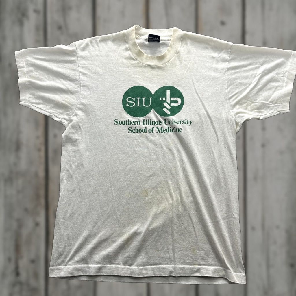 Vintage VINTAGE Screen Stars Best SIU College Shirt Mens XL White Crew Neck Short Sleeve Graphic Print 90s SIU School of Medicine Size US XL / EU 56 / 4 - 1 Thumbnail
