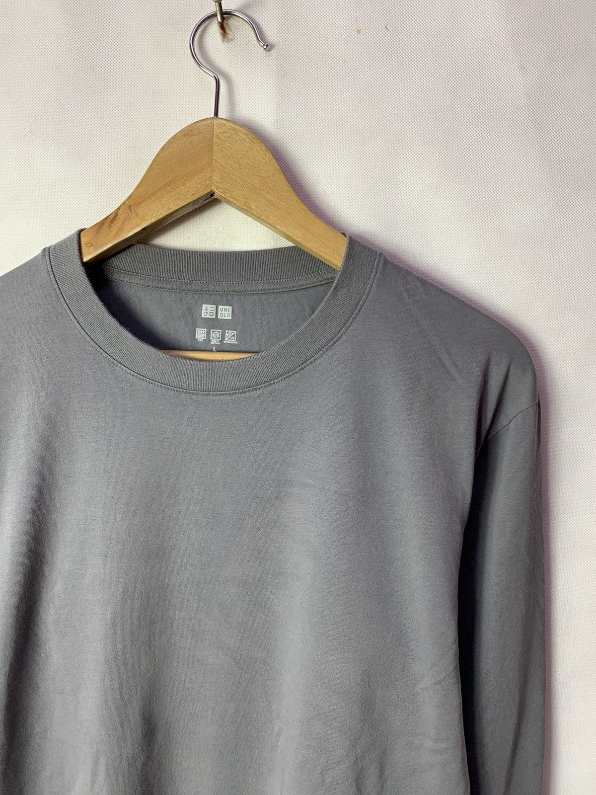 Japanese Brand × Uniqlo 🔥 Uniqlo Airism Grey Longsleeves Tee Size US L / EU 52-54 / 3 - 2 Thumbnail