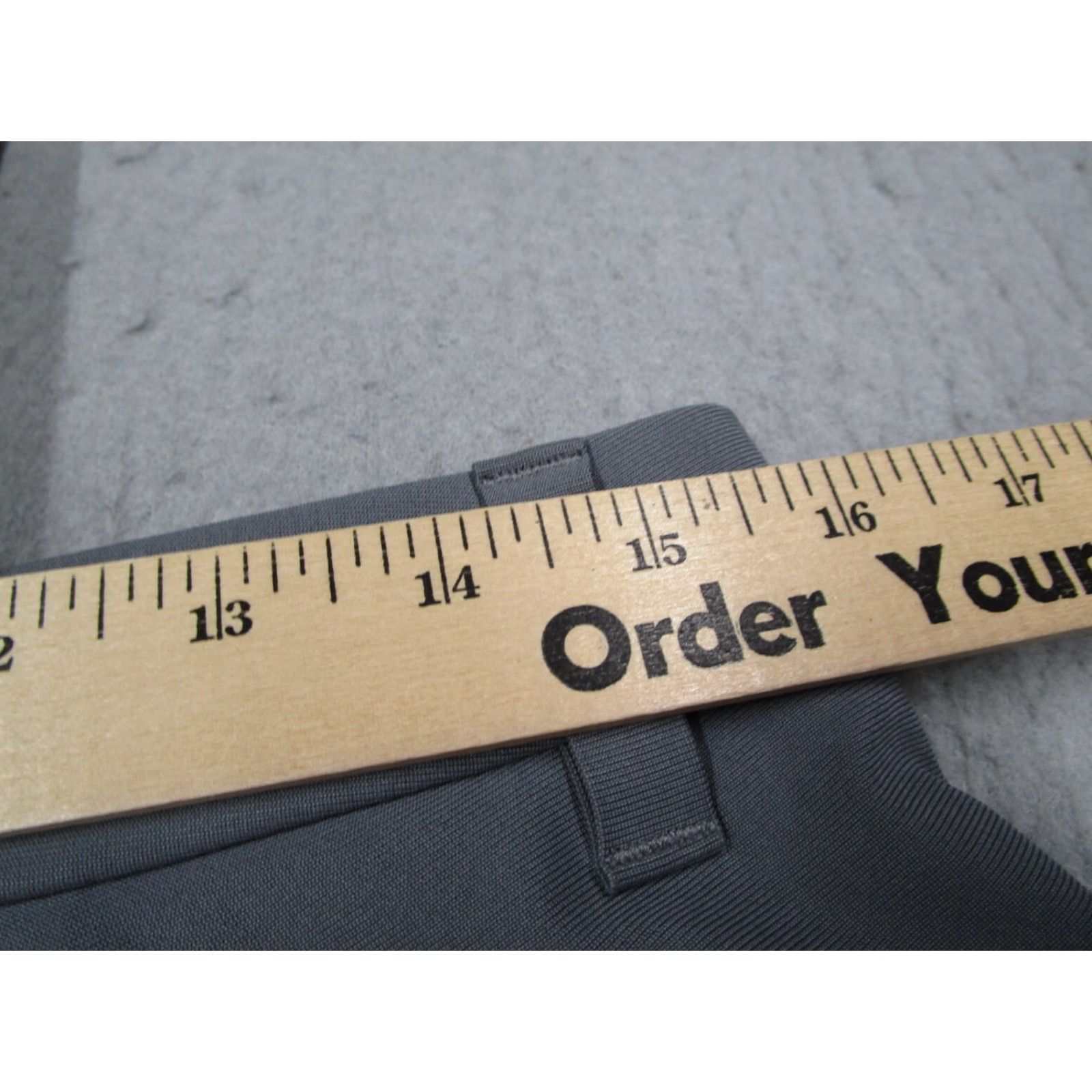 Lululemon Lululemon Pants Mens 31 Gray Commission Slim Chino Flat Front 26 Inseam Regular 31W 26L Logo Slim Size US 31 - 4 Thumbnail