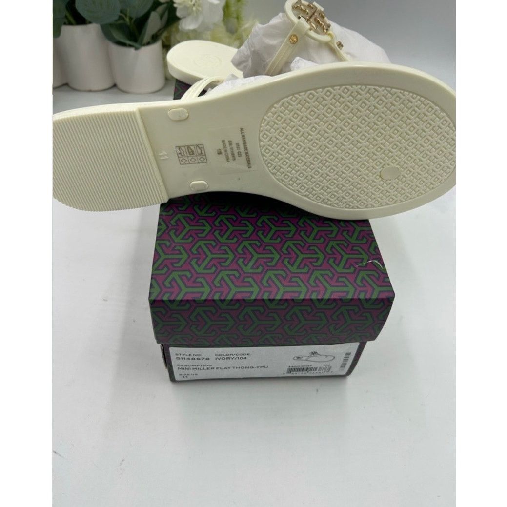 Tory Burch Women's TORY BURCH thong jelly sandals, size 11 Size US 11 / IT 41 - 4 Thumbnail