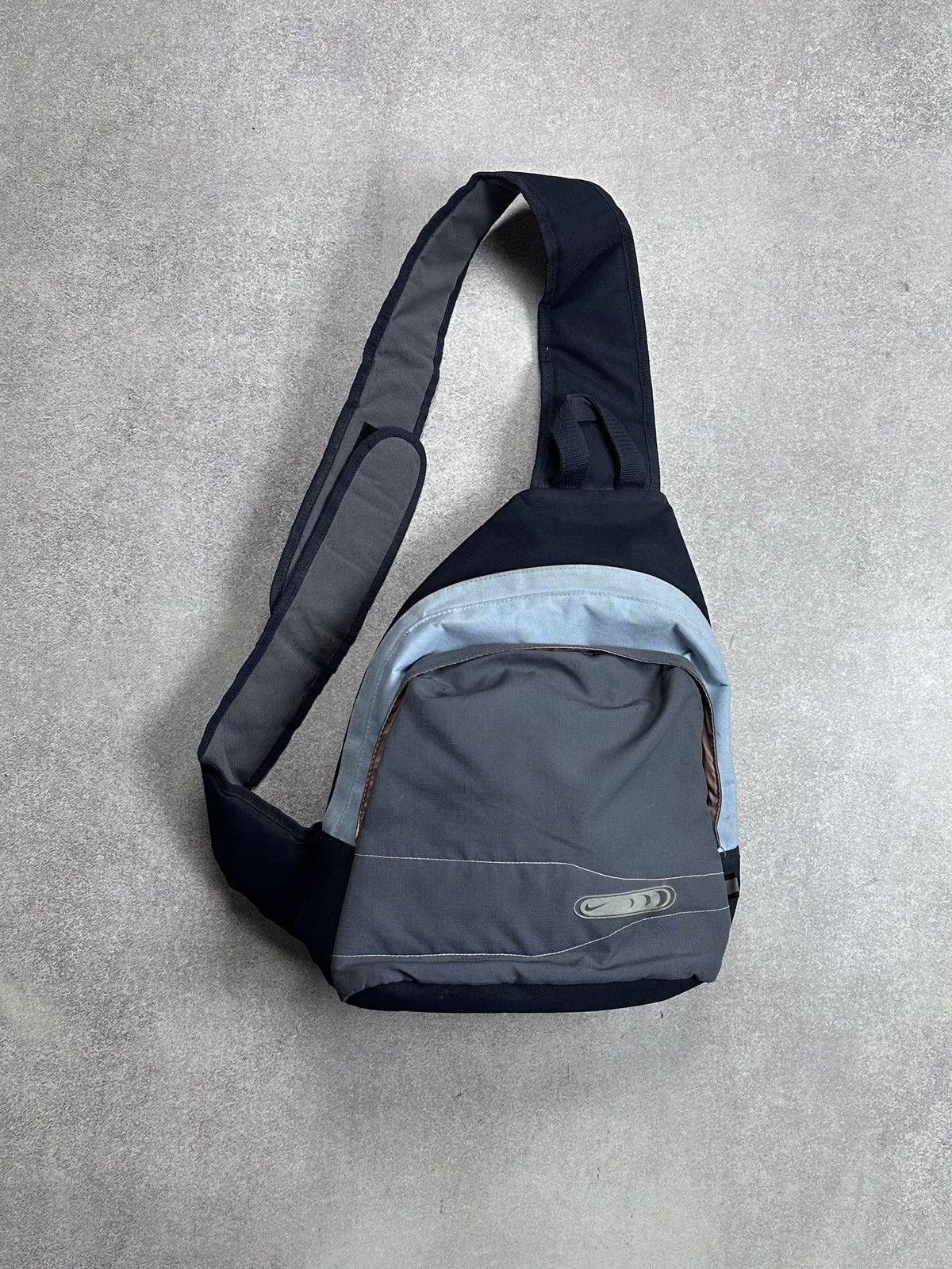Nike Vintage 90s Nike ACG Sling Bag Gorpcore Rare Size ONE SIZE - 2 Thumbnail