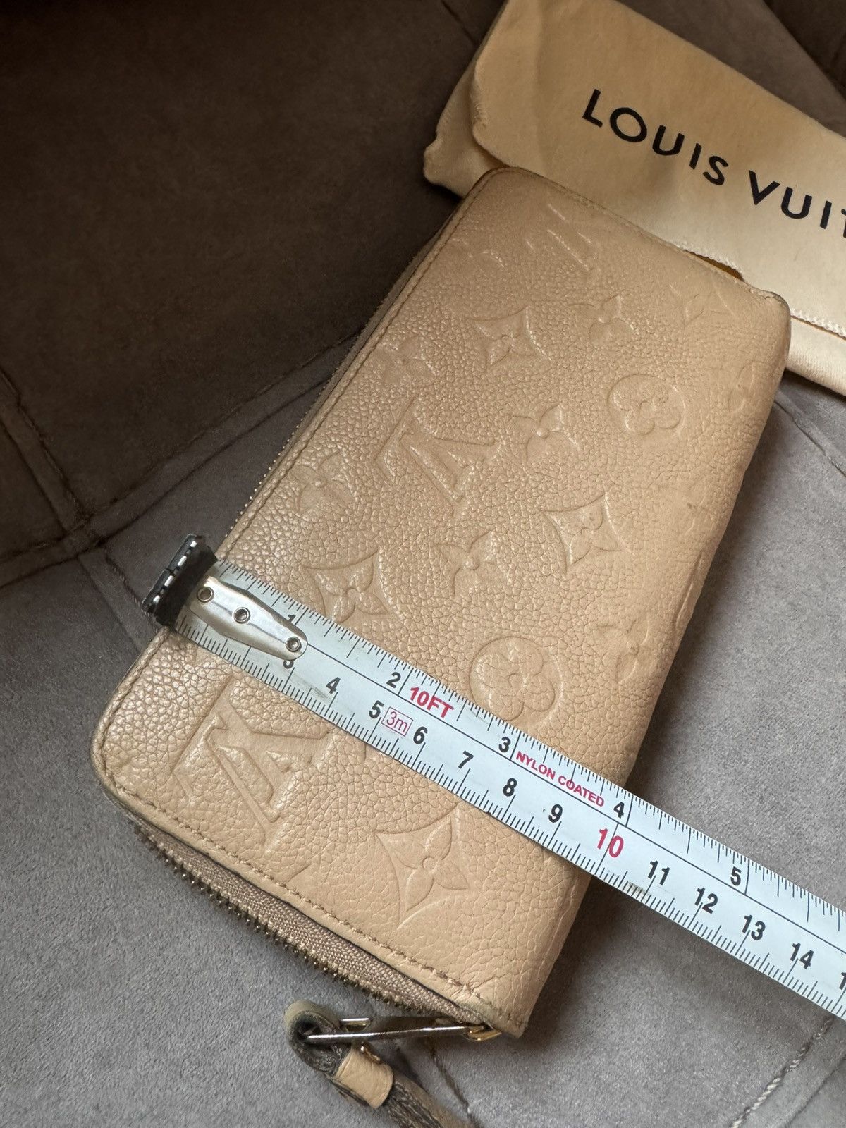 Louis Vuitton LOUIS VUITTON zip wallet purse pouch study all photos & desc Size ONE SIZE - 25 Thumbnail