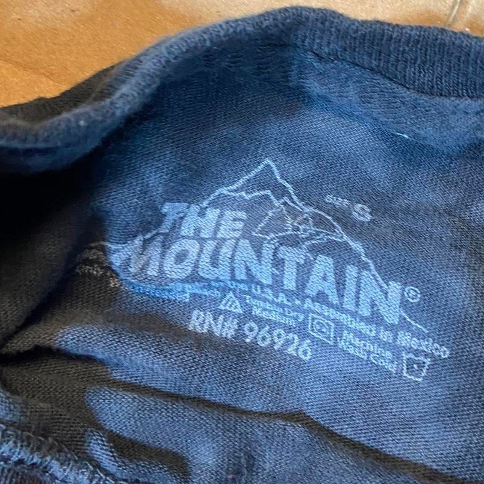 The Mountain Modern the mountain dog tee Size US S / EU 44-46 / 1 - 2 Thumbnail