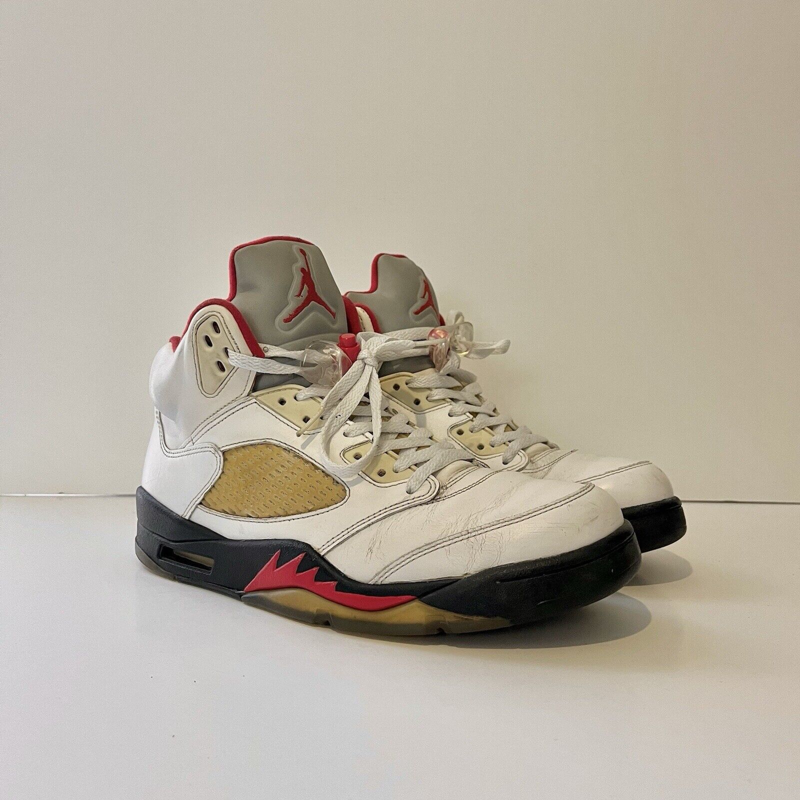 Jordan Brand 2013 Air Jordan 5 V Retro 136027-100 Fire Red Rare Vtg Sz 10 Size US 10 / EU 43 - 3 Thumbnail