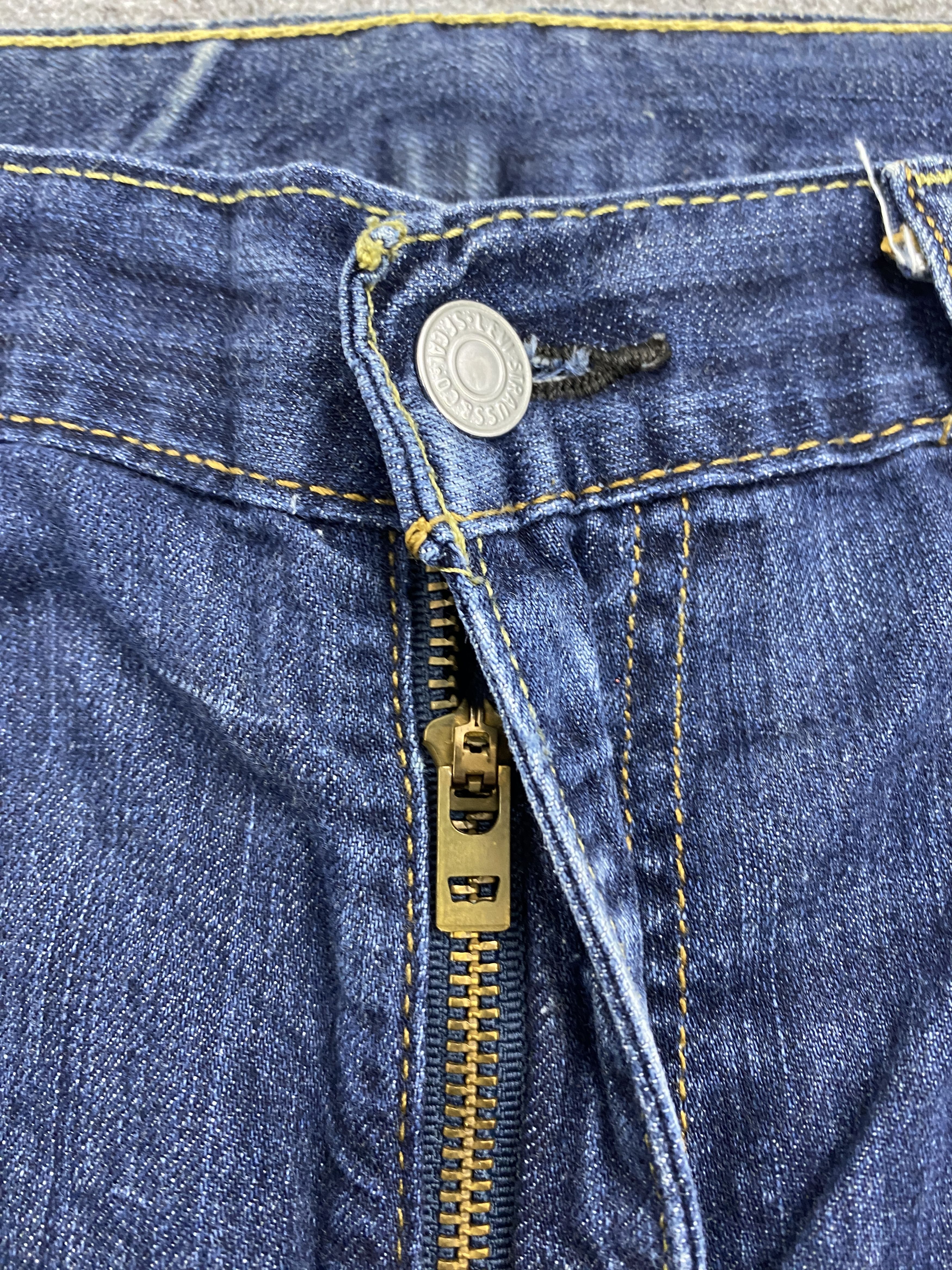 Levi's Vintage Levis 514 Faded Blue Jeans 36x30 S0039 Size US 36 / EU 52 - 13 Thumbnail