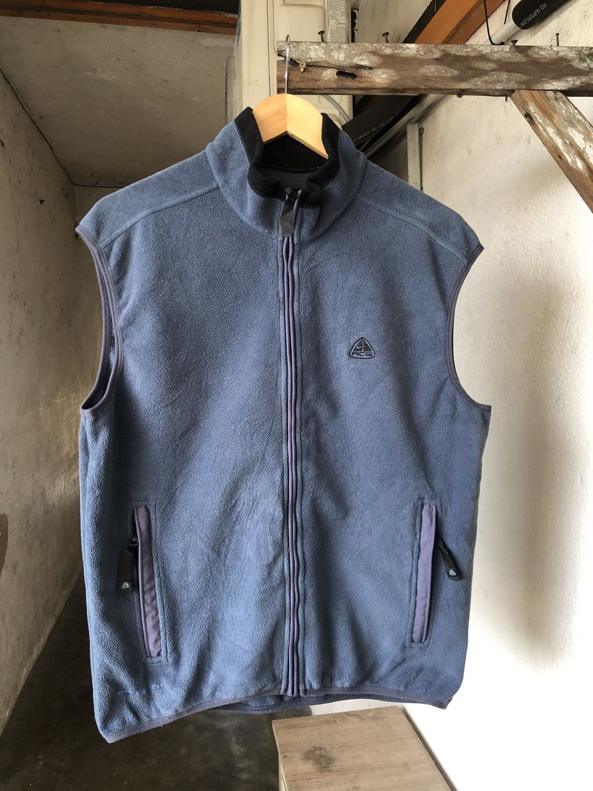 Nike ACG Vintage 90s Nike Acg Therma Fit Fleece Vest Jacket Size US XL / EU 56 / 4 - 3 Thumbnail