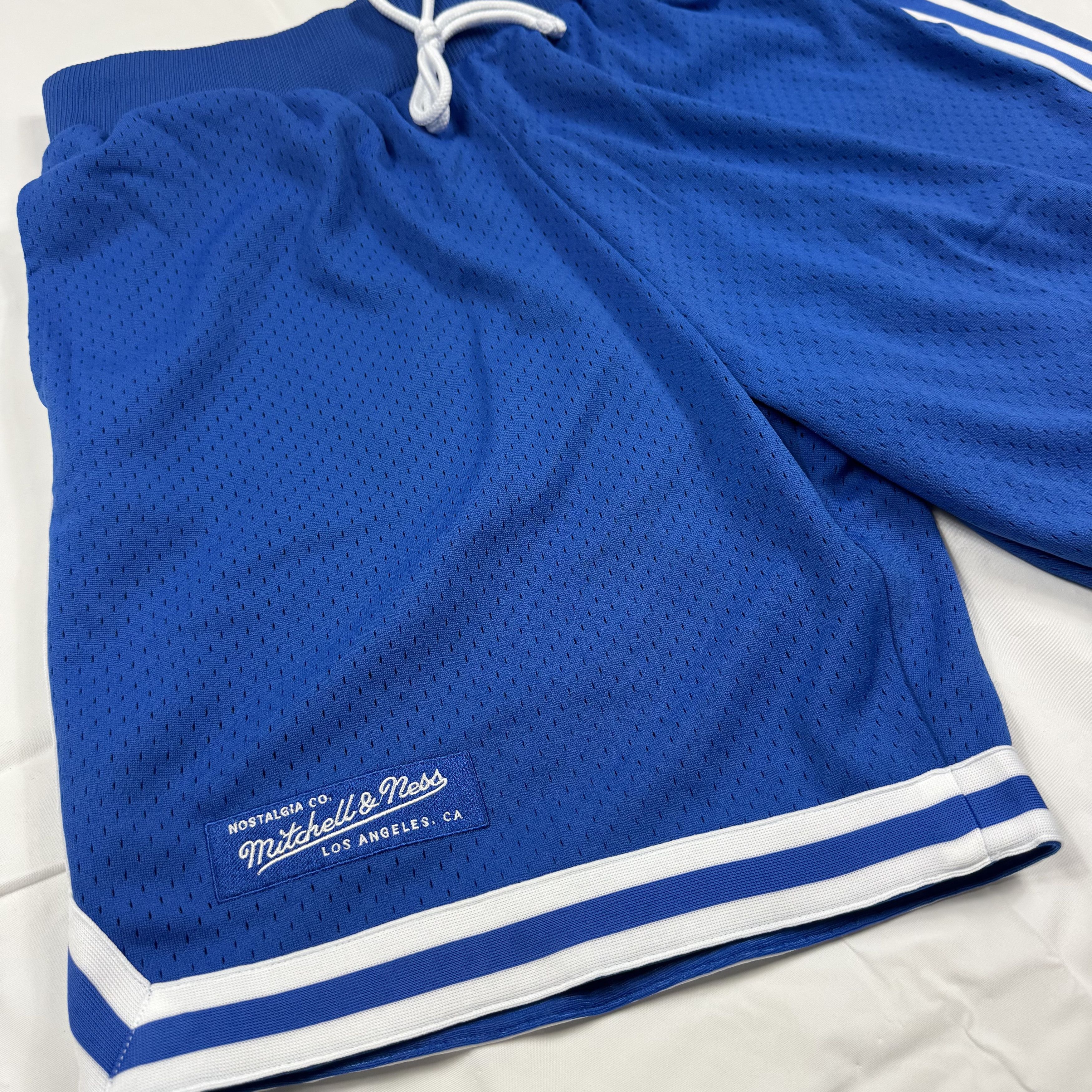 Mitchell & Ness Mitchell & Ness Mens Blue Logo Mesh Basketball Shorts XL NEW Size US 40 / EU 56 - 2 Thumbnail