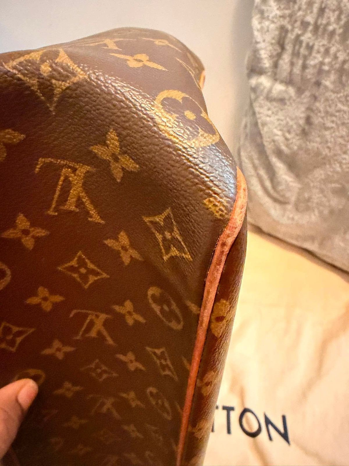 Louis Vuitton Louis Vuitton Multipli-Cité Monogram Bag Size ONE SIZE - 7 Thumbnail