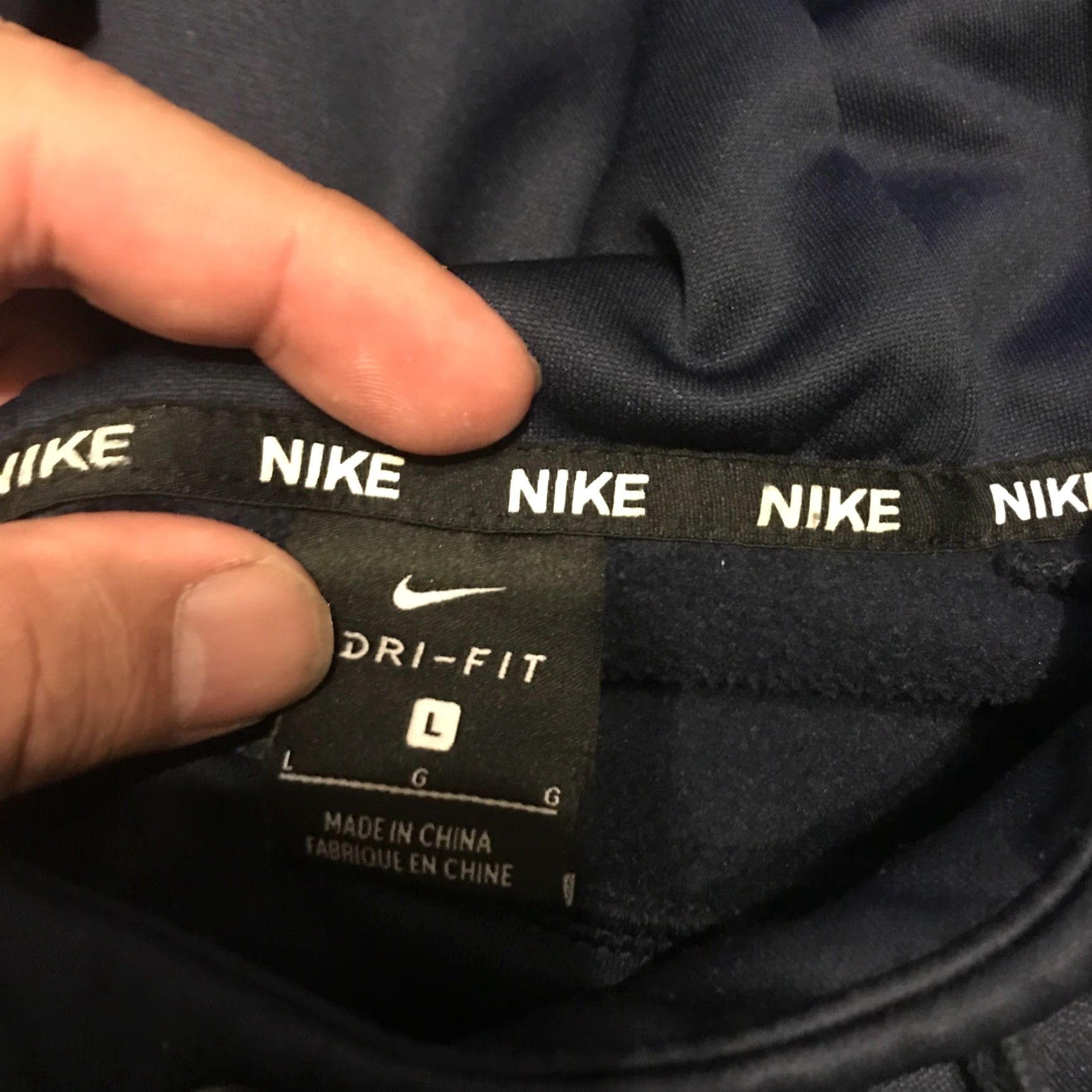 Nike Nike Thermafit Pullover Hoodie Navy Blue L Men Hooded Regular Size L Nike Thermafit Pullover Hoodie Navy Blue Men Hooded Regular Size L Size US L / EU 52-54 / 3 - 4 Thumbnail