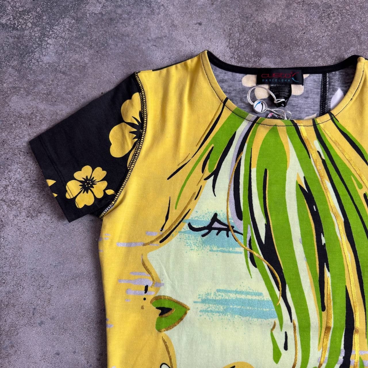 Custo Barcelona × Vintage Custo Barcelona Y2K Boho Vintage Glam Lady Printed T-Shirt Size M / US 6-8 / IT 42-44 - 3 Thumbnail