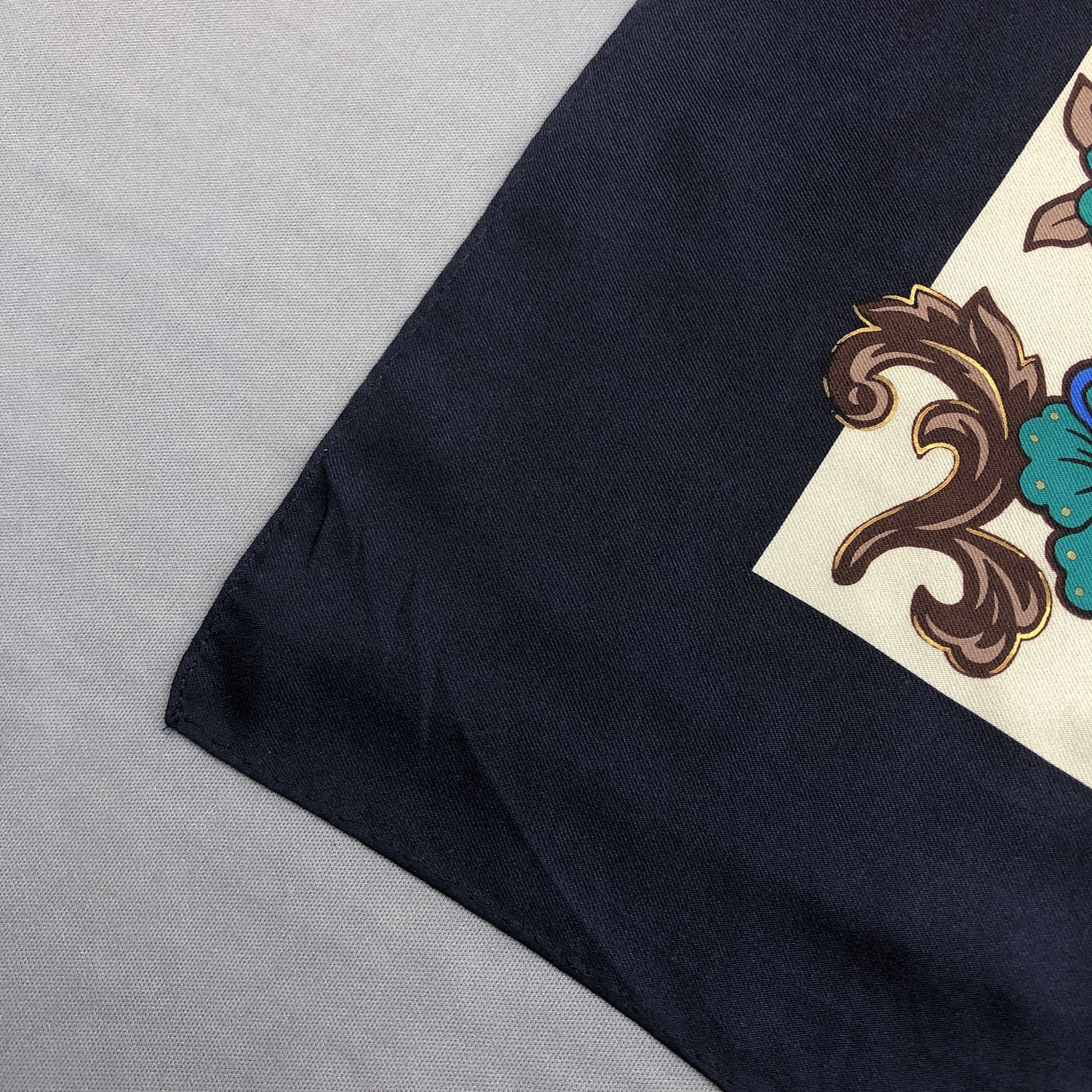 Jean-Louis Scherrer × Vintage Vintage Jean Louis Scherrer SILK Scarf Stole Wraps Scarves Size ONE SIZE - 11 Thumbnail