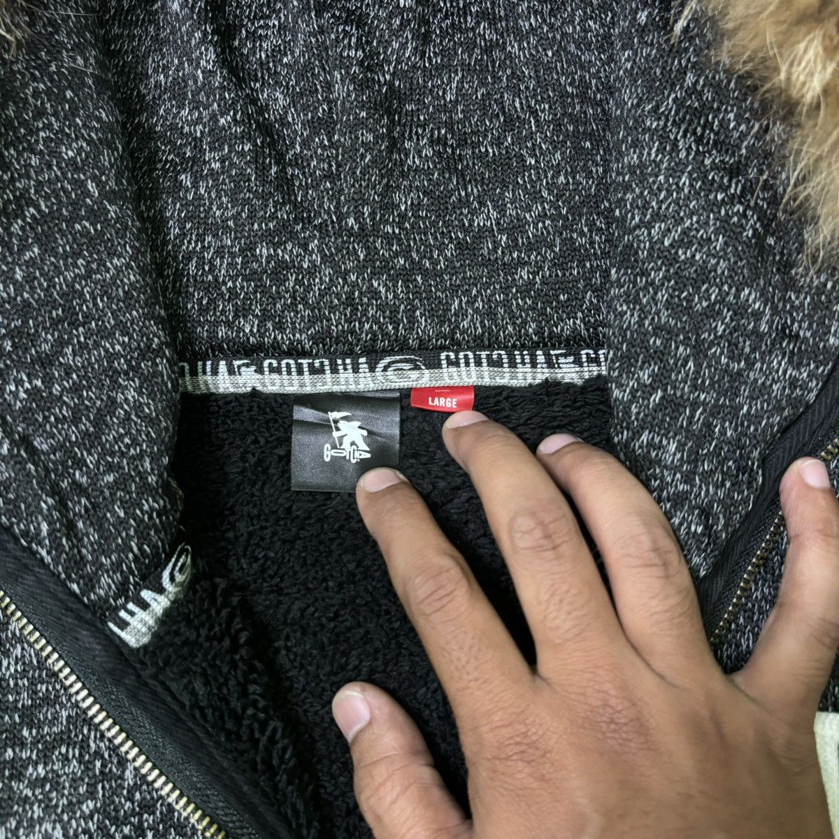 Gotcha × If Six Was Nine × Le Grande Bleu (L.G.B.) Vintage Gotcha California Fur hoodie ifsixwasnine LGB style Size US L / EU 52-54 / 3 - 12 Thumbnail