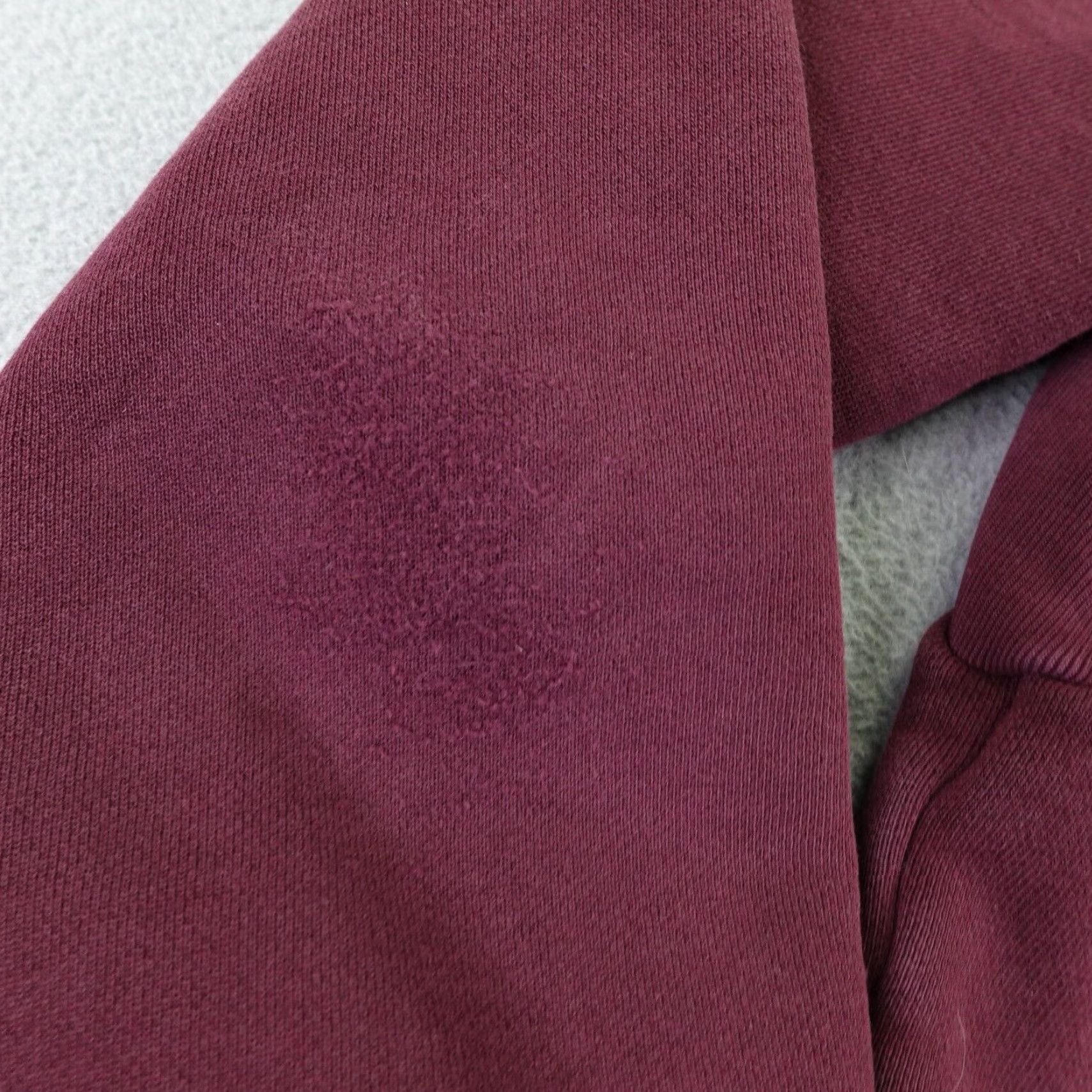 Vintage Hill City Sweatshirt Red Burgundy Mens Small Pullover Crewneck Sweater Casual Size US S / EU 44-46 / 1 - 6 Thumbnail