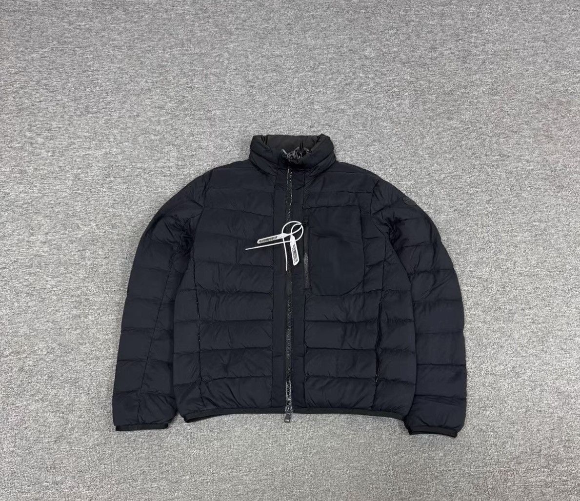 Moncler Moncler Down Jacket with Sleeve Logo J16 Size US S / EU 44-46 / 1 - 1 Thumbnail