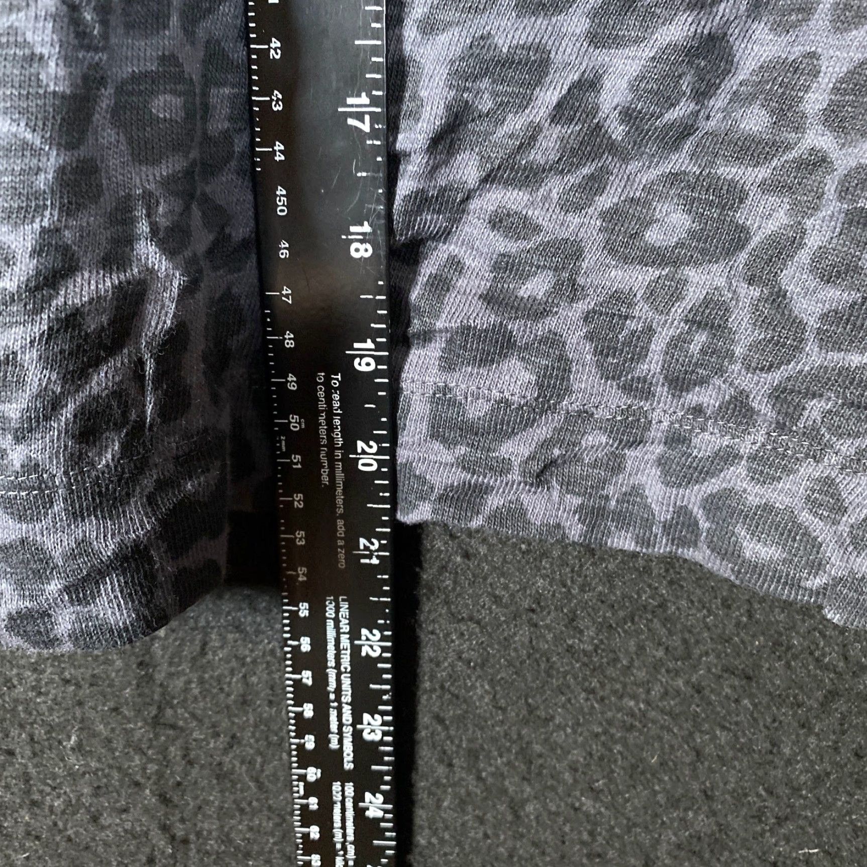 Loft Loft Womens Shirt Dark Gray Black Leopard Print Crew Neck 100% Cotton XS Size XS / US 0-2 / IT 36-38 - 7 Thumbnail