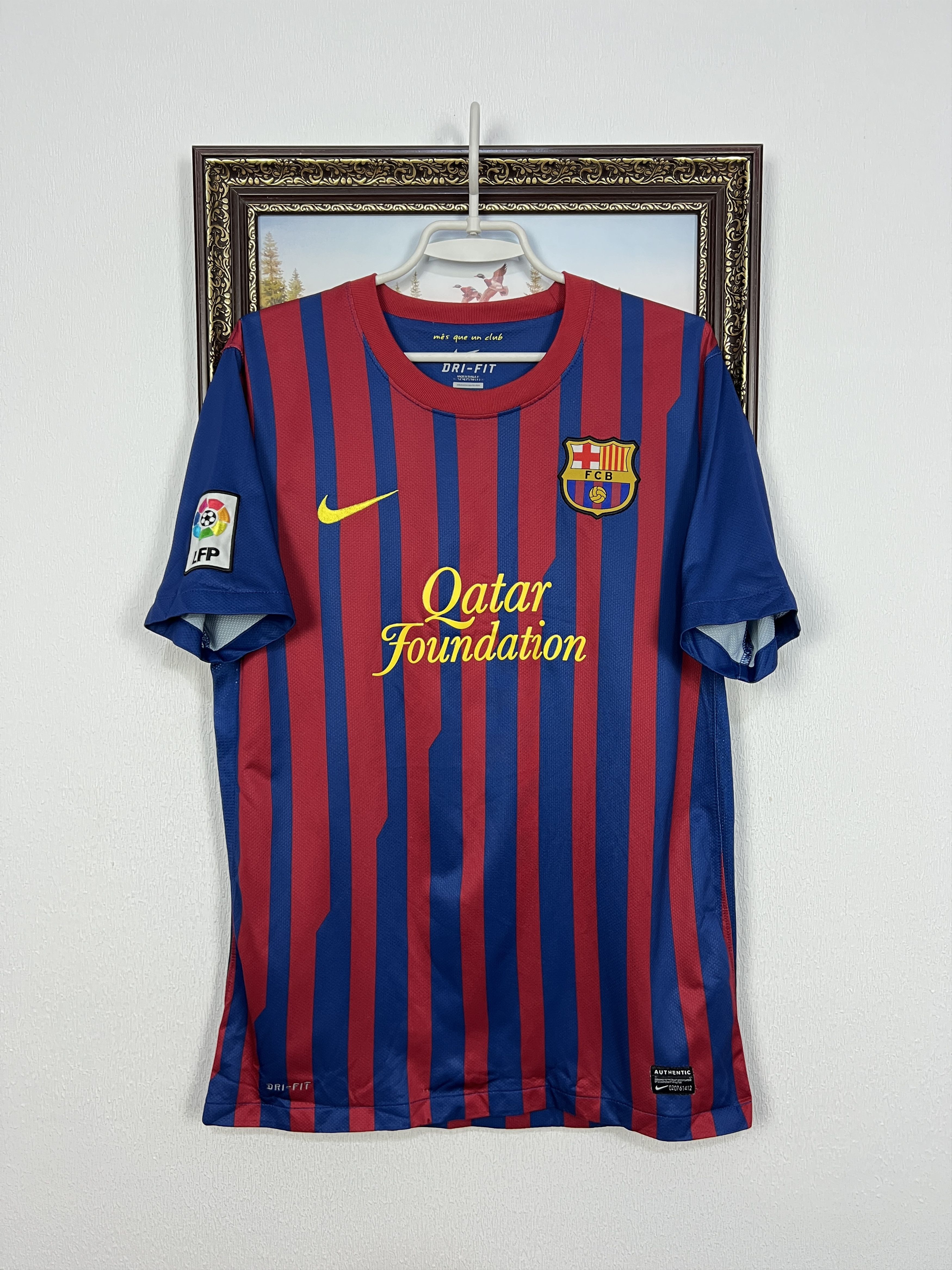 Nike Barcelona Home football shirt 2011 Soccer #10 Messi Nike Size US M / EU 48-50 / 2 - 4 Thumbnail