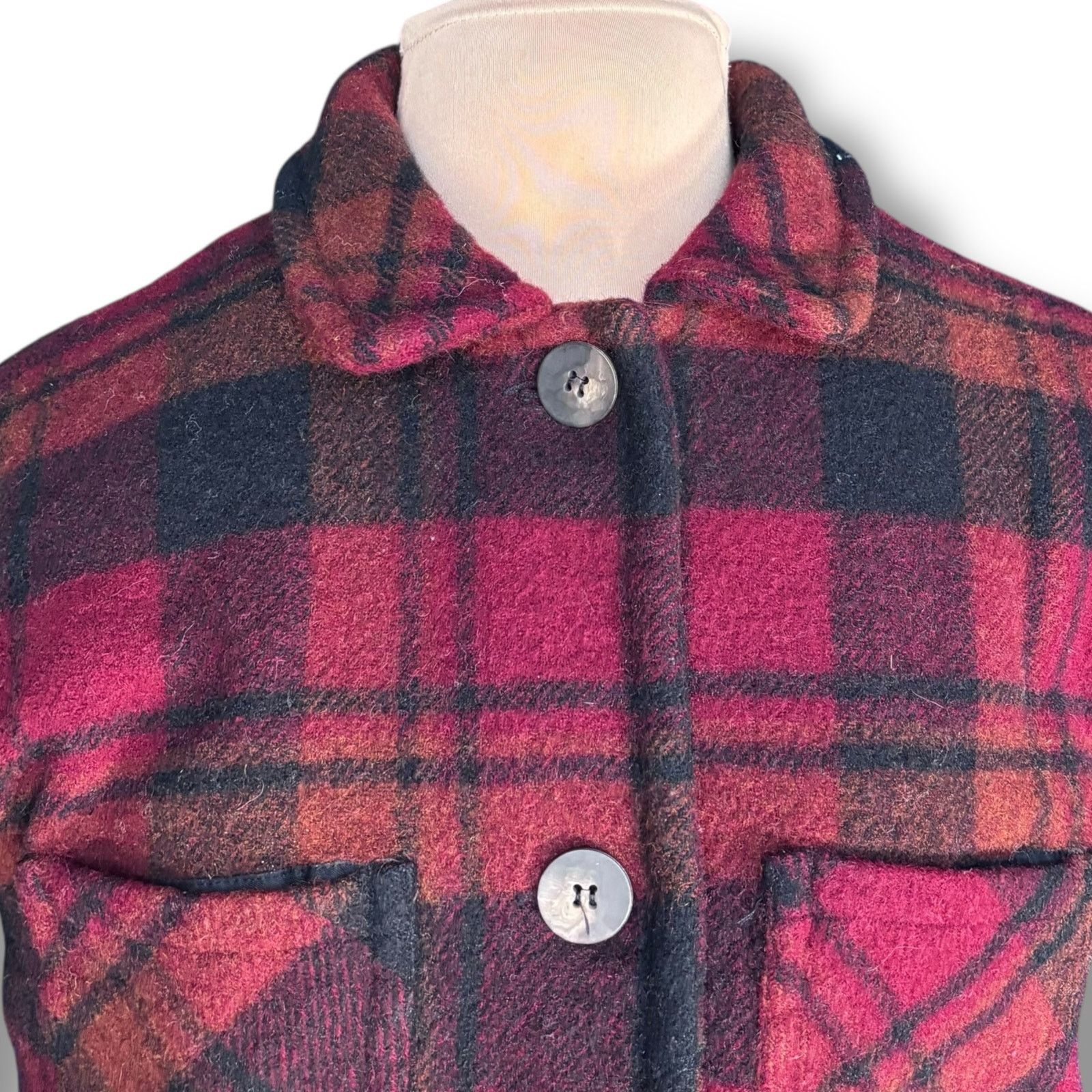 Woolrich Woolen Mills Vintage 90s Woolrich Cropped Red Plaid Jacket Made In USA Size M / US 6-8 / IT 42-44 - 4 Thumbnail
