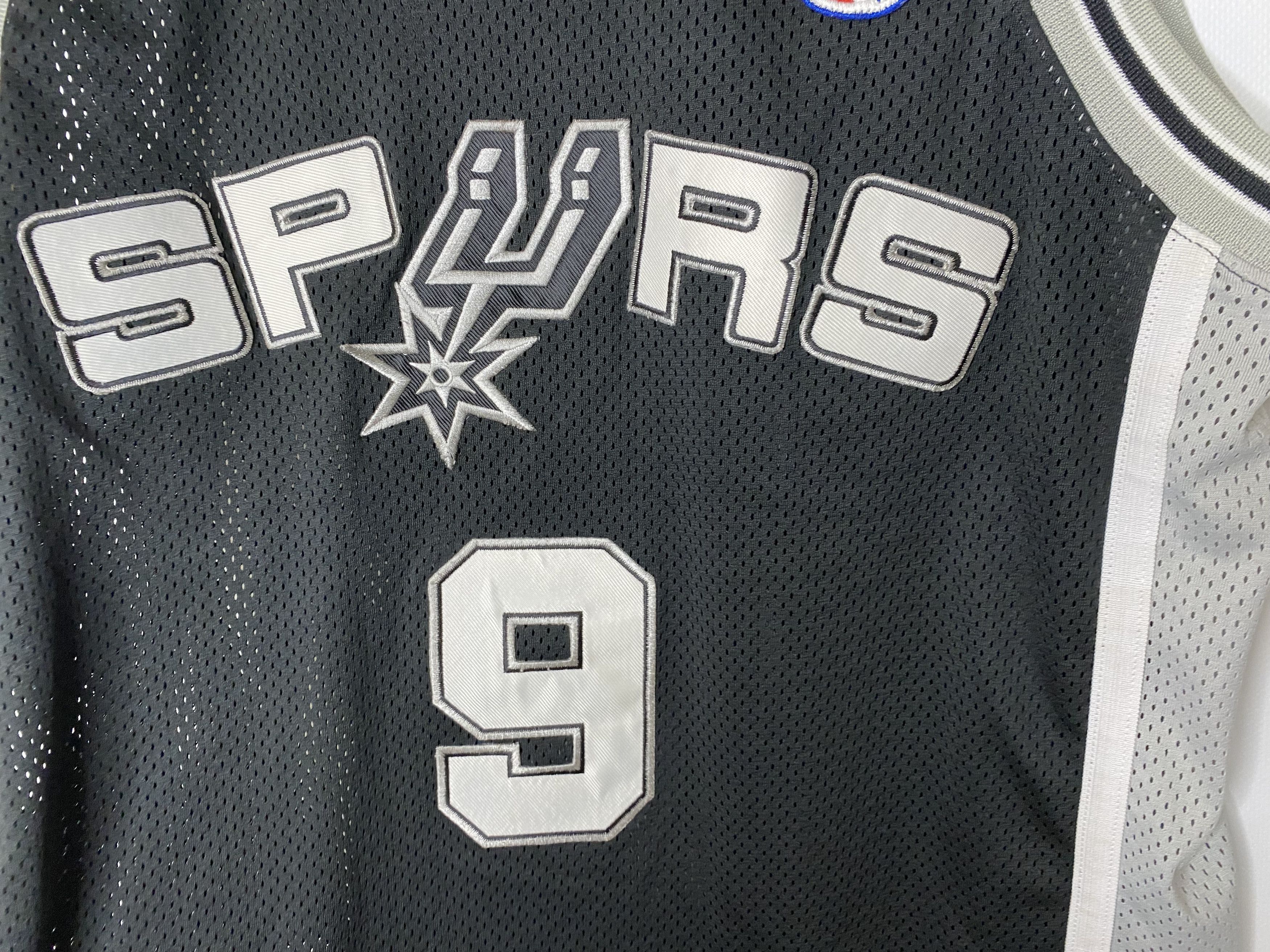 Champion × NBA × Vintage PARKER #9 SAN ANTONIO SPURS NBA BASKETBALL SHIRT JERSEY Size US L / EU 52-54 / 3 - 4 Thumbnail