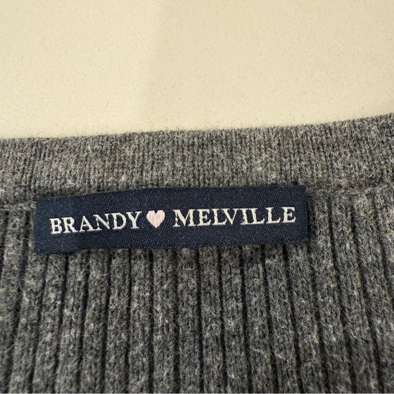 Brandy Melville Brandy Melville Shannon Ribbed Cardigan Sweater Womens OS Size ONE SIZE - 8 Thumbnail