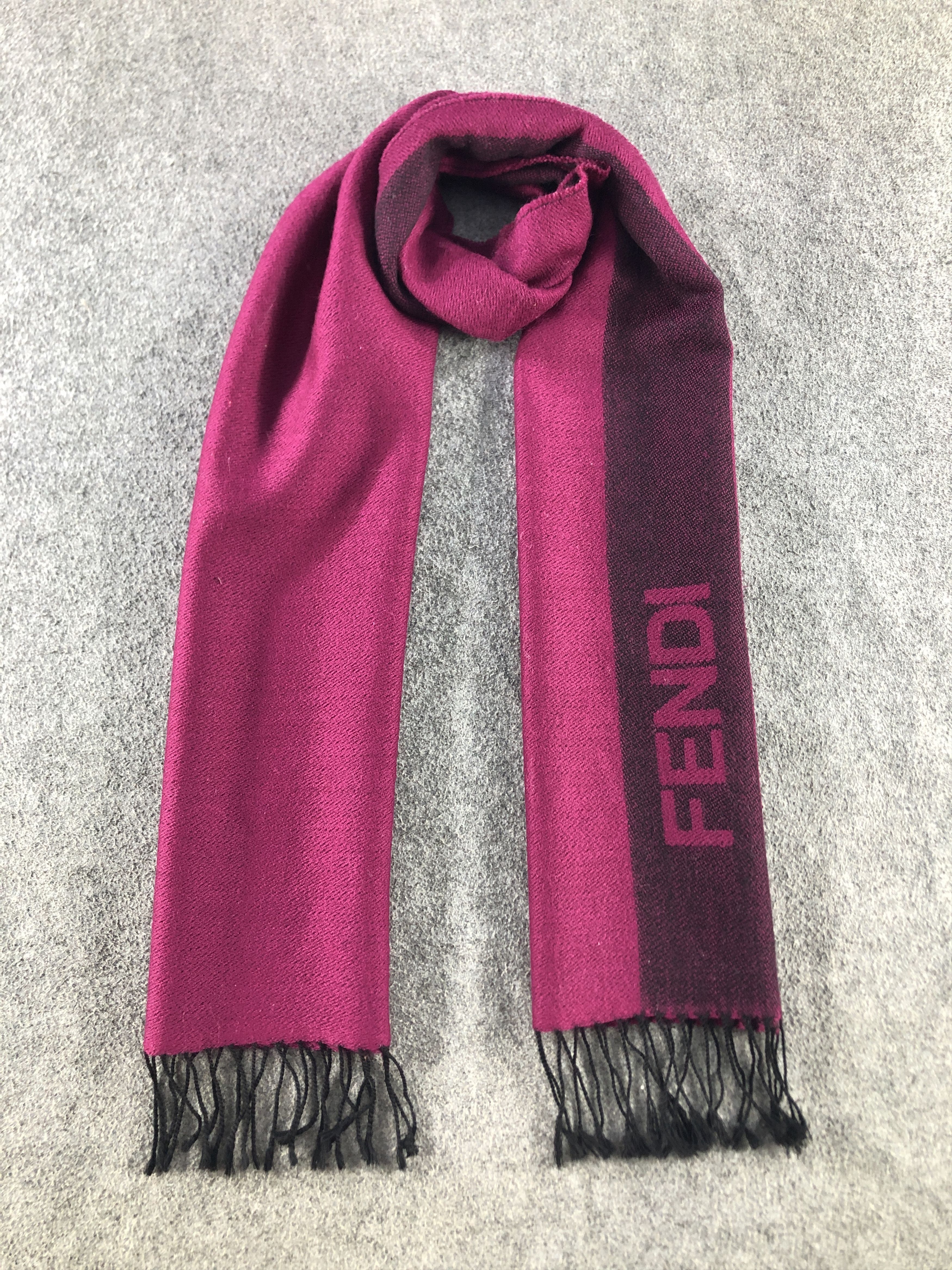 Fendi Fendi Scarf / Muffler / Neckwear P822 Size ONE SIZE - 1 Thumbnail