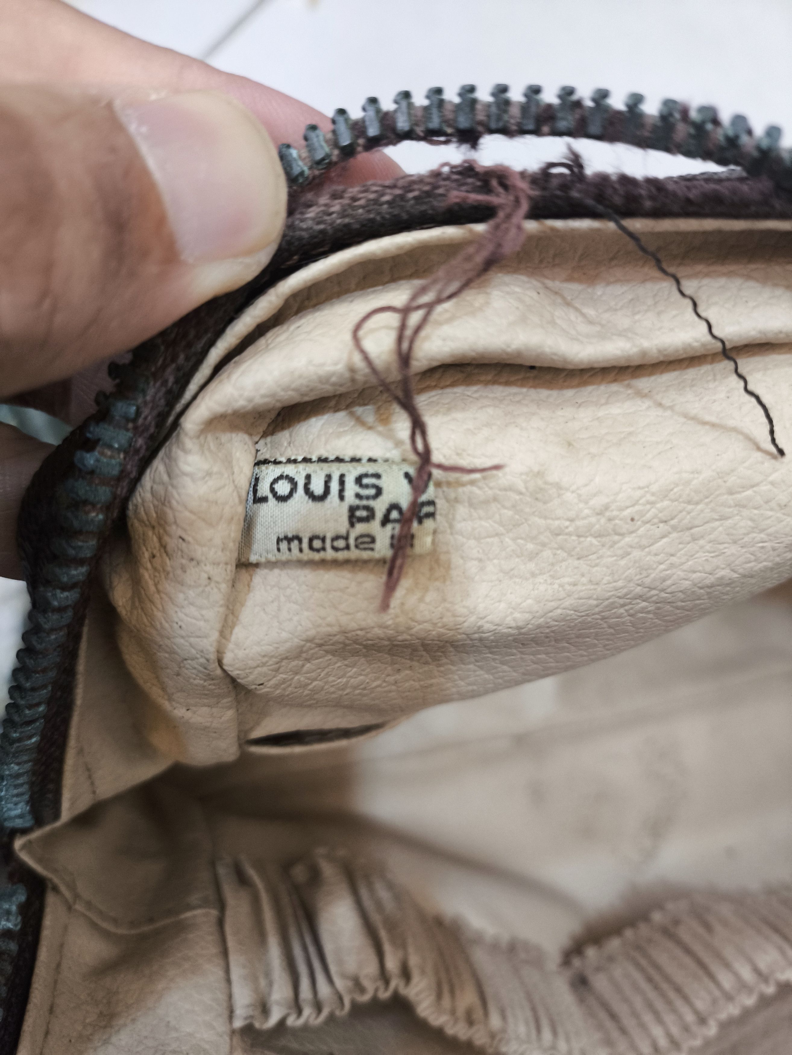 Louis Vuitton Louis Vuitton Monogram Canvas Trousse Toilette 28 Clutch Bag Size ONE SIZE - 8 Thumbnail