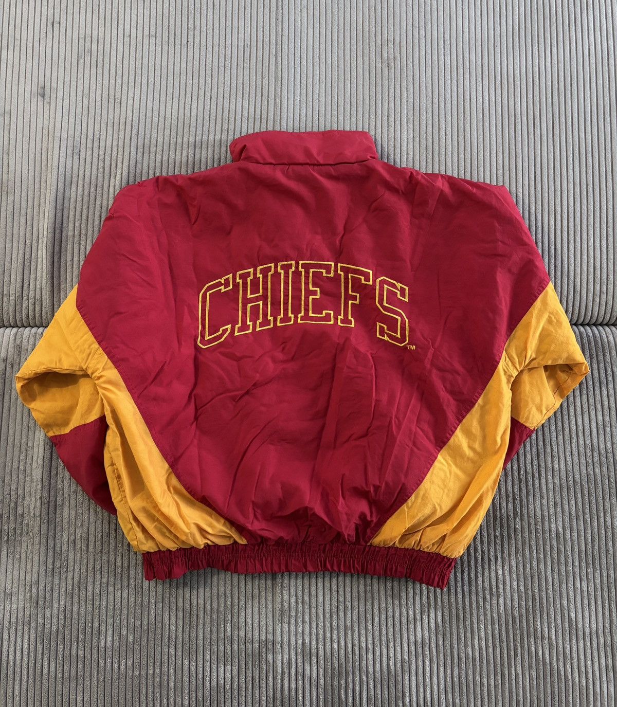 NFL Vintage NFL Kansas City Chiefs Puffer Jacket L Size US L / EU 52-54 / 3 - 4 Thumbnail