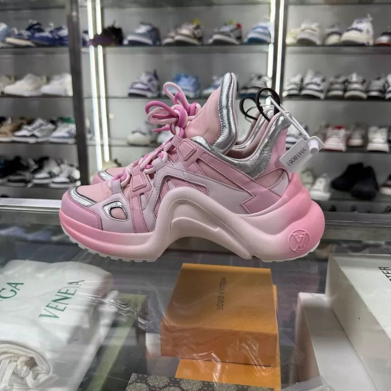 LOUIS VUITTON LV ARCHLIGHT Dad Sneakers-2506