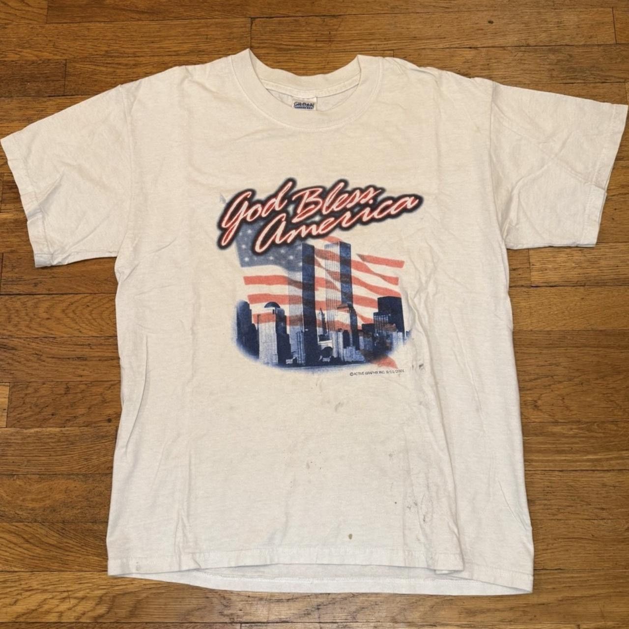 Other Vintage 2001 9/11 Memorial "God Bless America" Tee Size US L / EU 52-54 / 3 - 1 Thumbnail