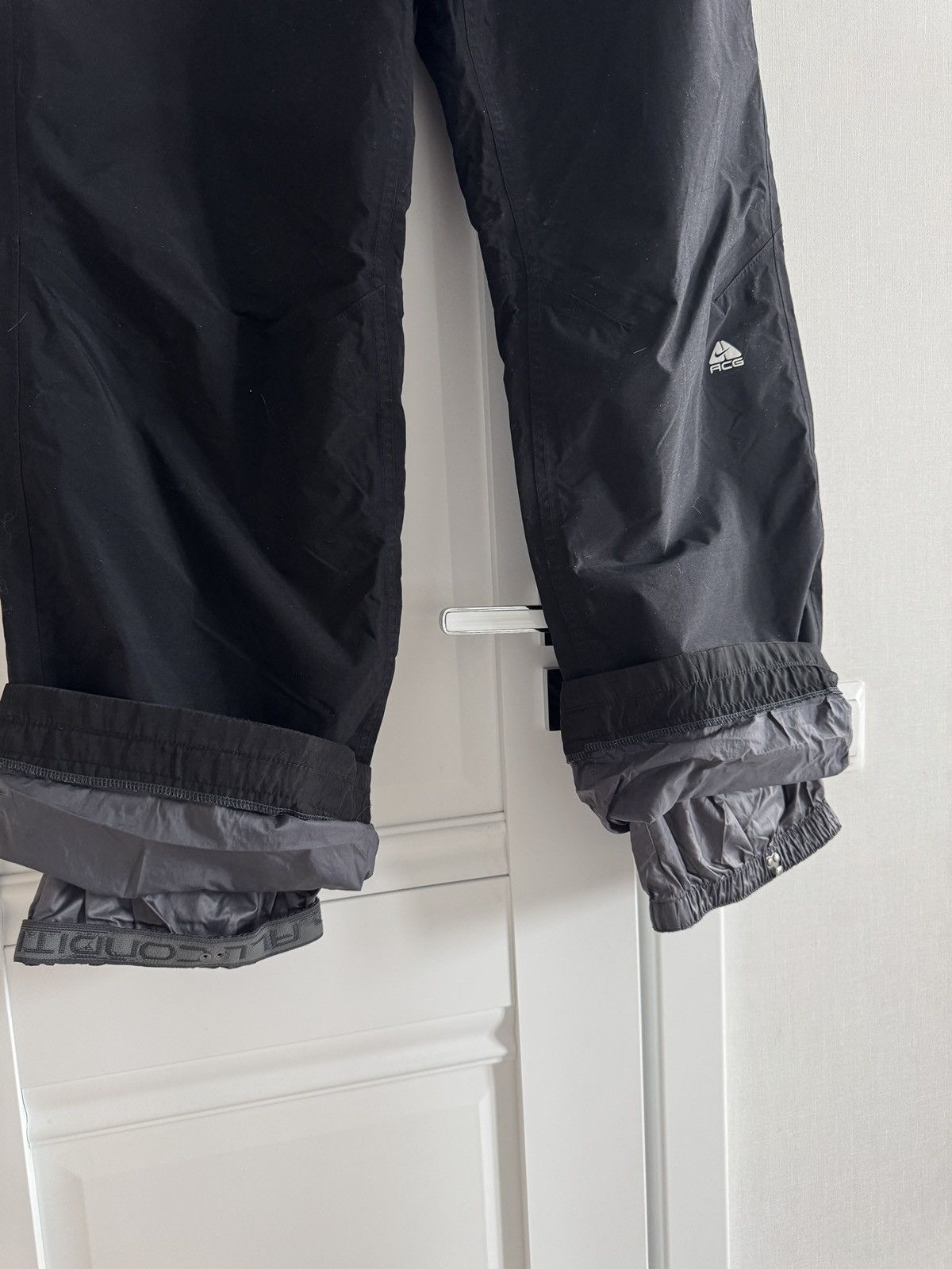 Nike ACG Nike ACG Nylon Pants Size US 33 - 14 Thumbnail