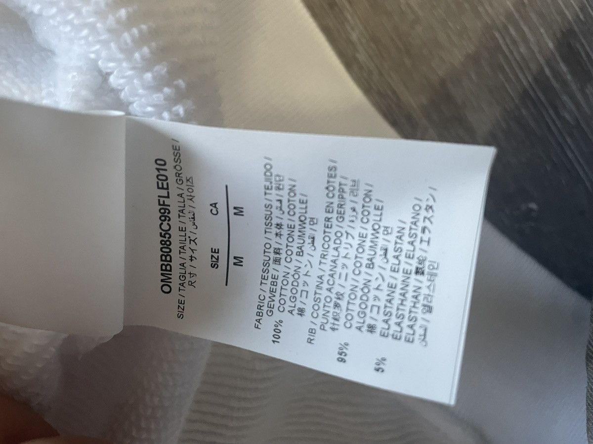 Off-White OFF WHITE hoodie white color size medium but fits like large Size US M / EU 48-50 / 2 - 4 Thumbnail