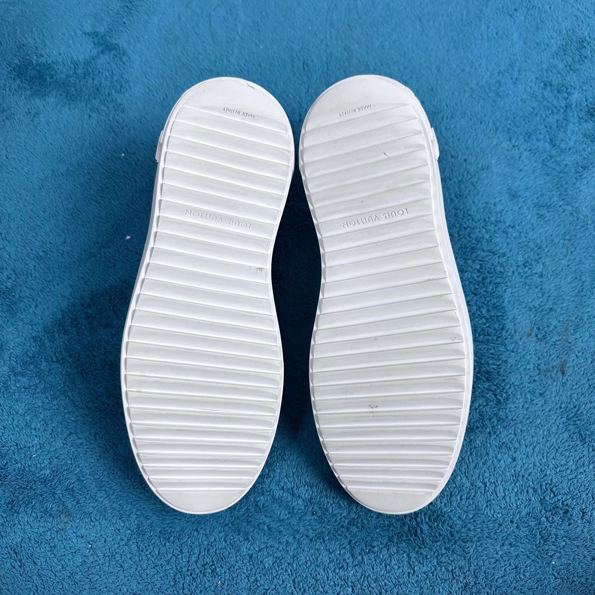 Louis Vuitton LV Time Out Low-Top Sneakers White Size US 6.5 / IT 36.5 - 5 Thumbnail