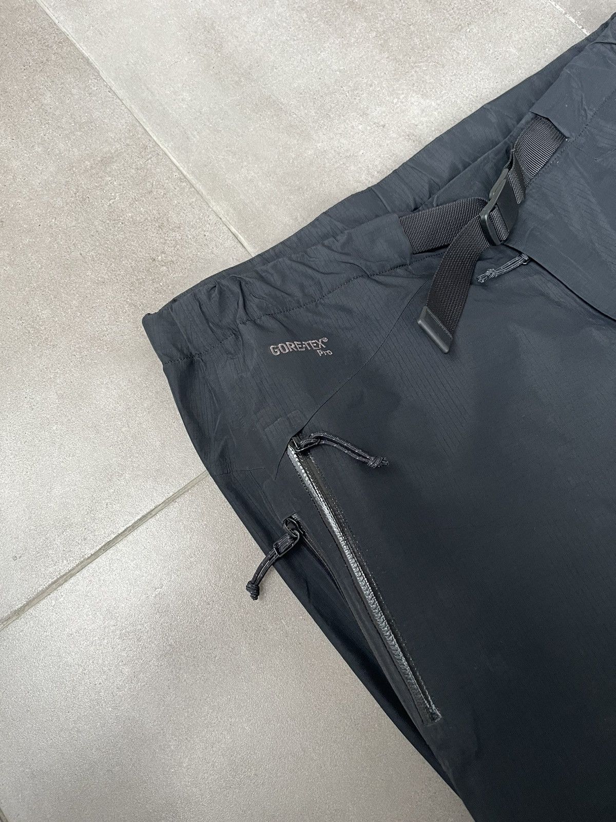 Arc'teryx Arc'Teryx Beta AR Technical Full Zipped Black Ski Pants Size US 32 / EU 48 - 14 Thumbnail