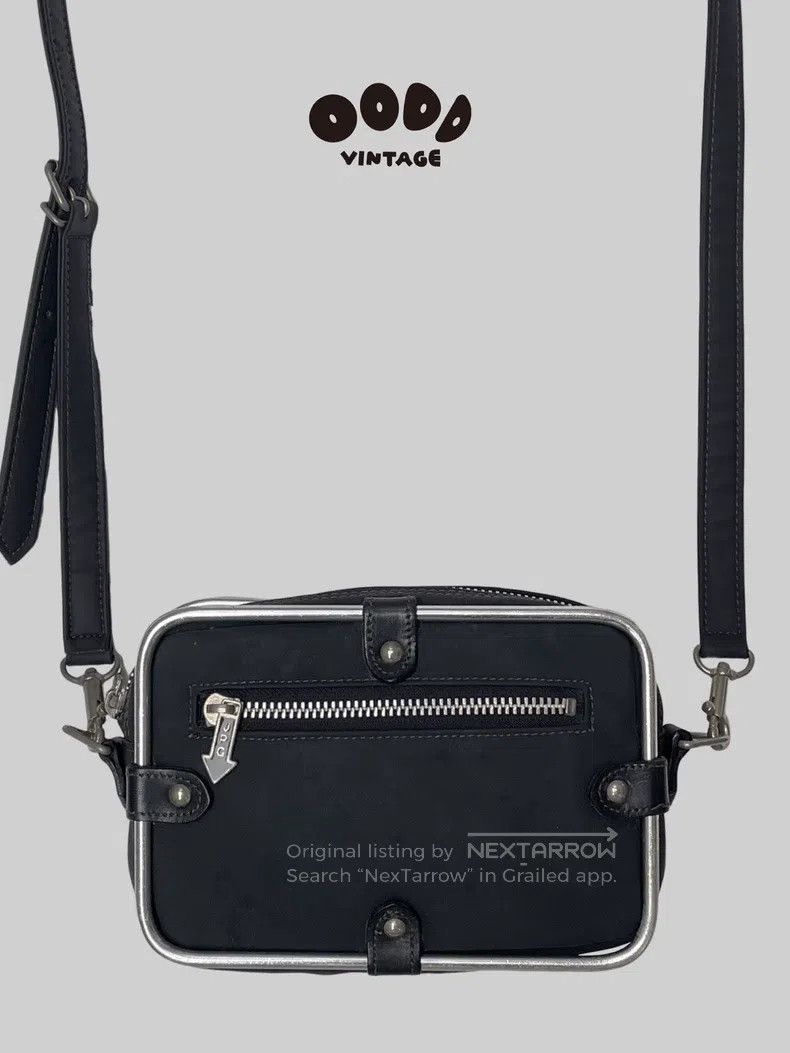 Louis Vuitton Louis Vuitton Jean Paul Gaultier JPG metal frame small sho Size ONE SIZE - 1 Thumbnail