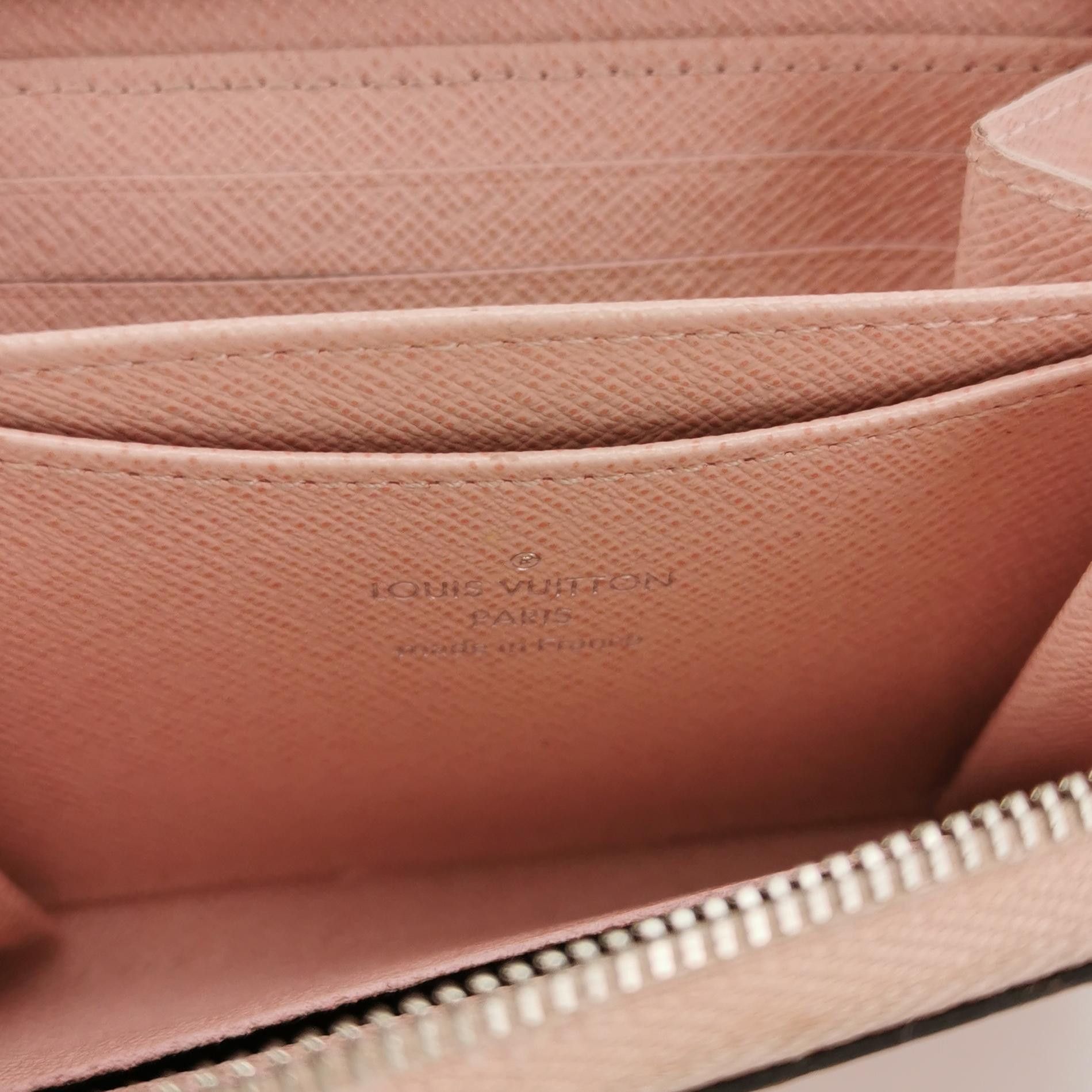 Louis Vuitton Louis Vuitton (LV) Zippy cowhide ripple zipper coin purse - Size ONE SIZE - 3 Thumbnail