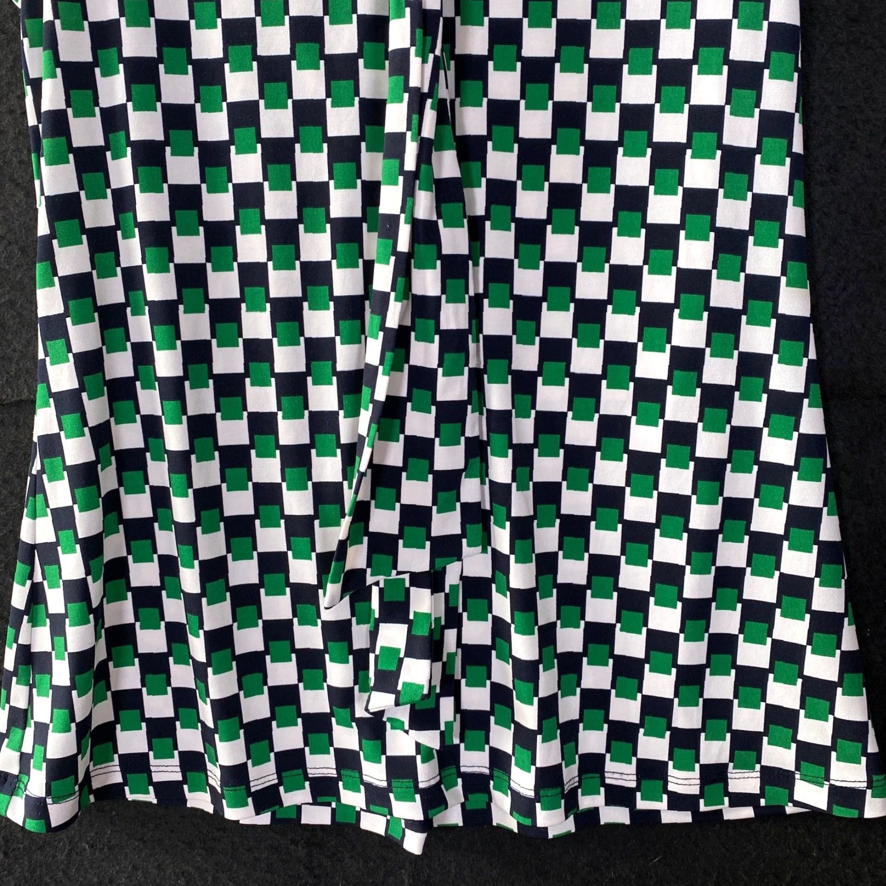 Banana Republic Banana Republic Blouse Womens Multicolored Tank Top V Neck Tie Stretch Medium Size M / US 6-8 / IT 42-44 - 3 Thumbnail