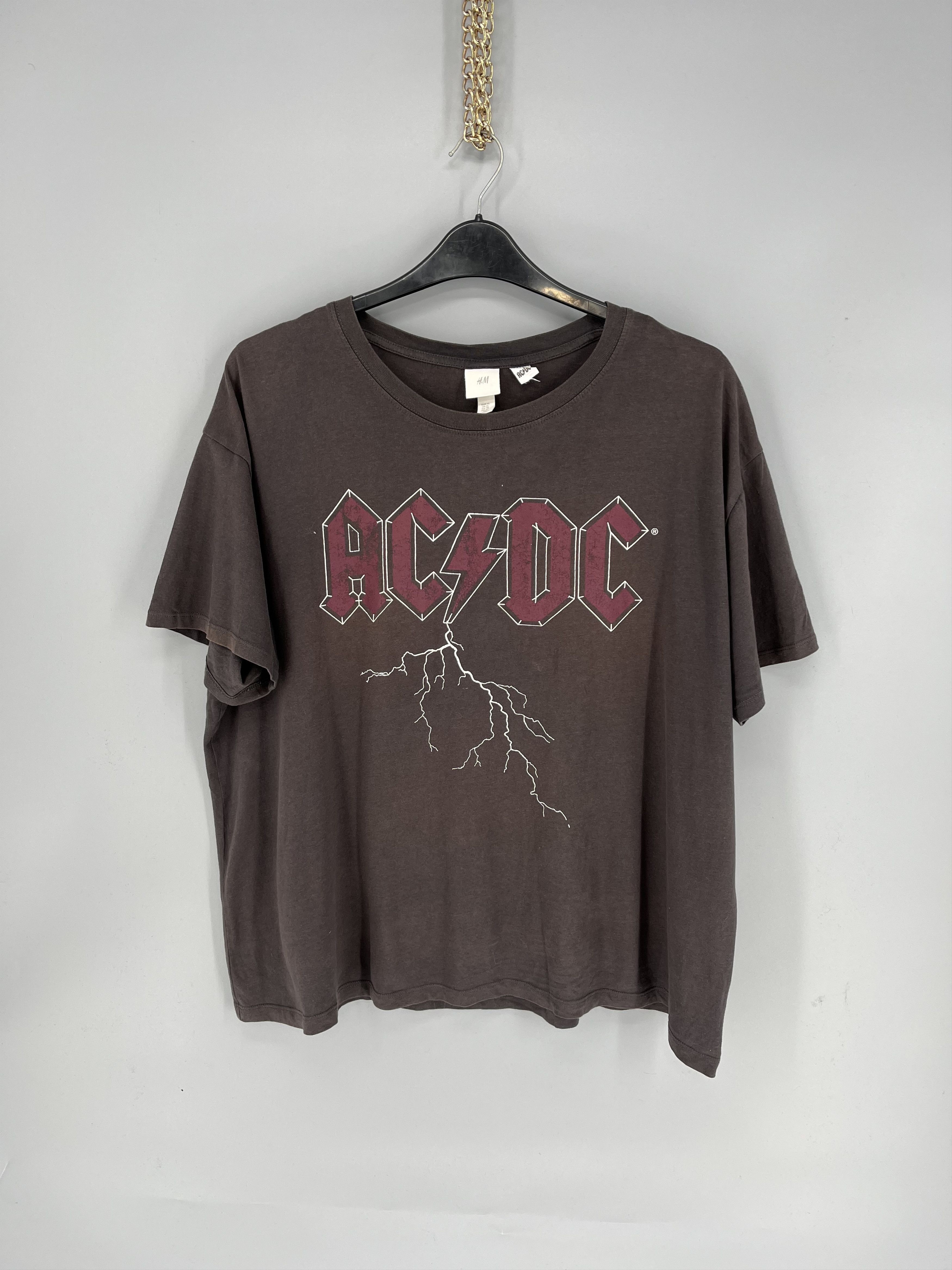 AC/DC Vintage Y2k T Shirt Ac/Dc Tee Big Logo Band Rock Tee Size XL / US 12-14 / IT 48-50 - 1 Thumbnail