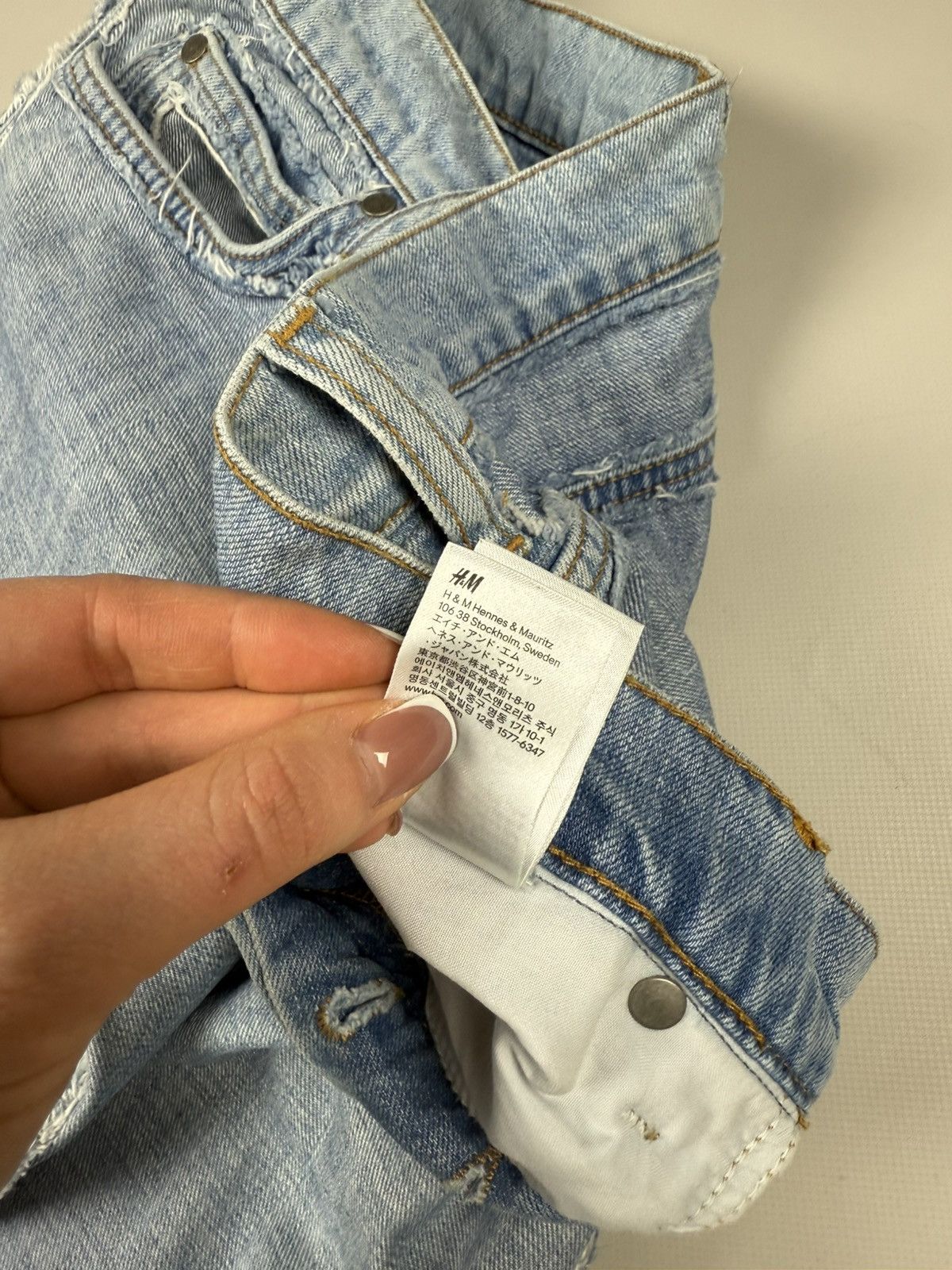 H&M × Maison Margiela Maison Margiela H&M Men’s Reverse Denim Inside-Out Jeans Size US 32 / EU 48 - 17 Thumbnail