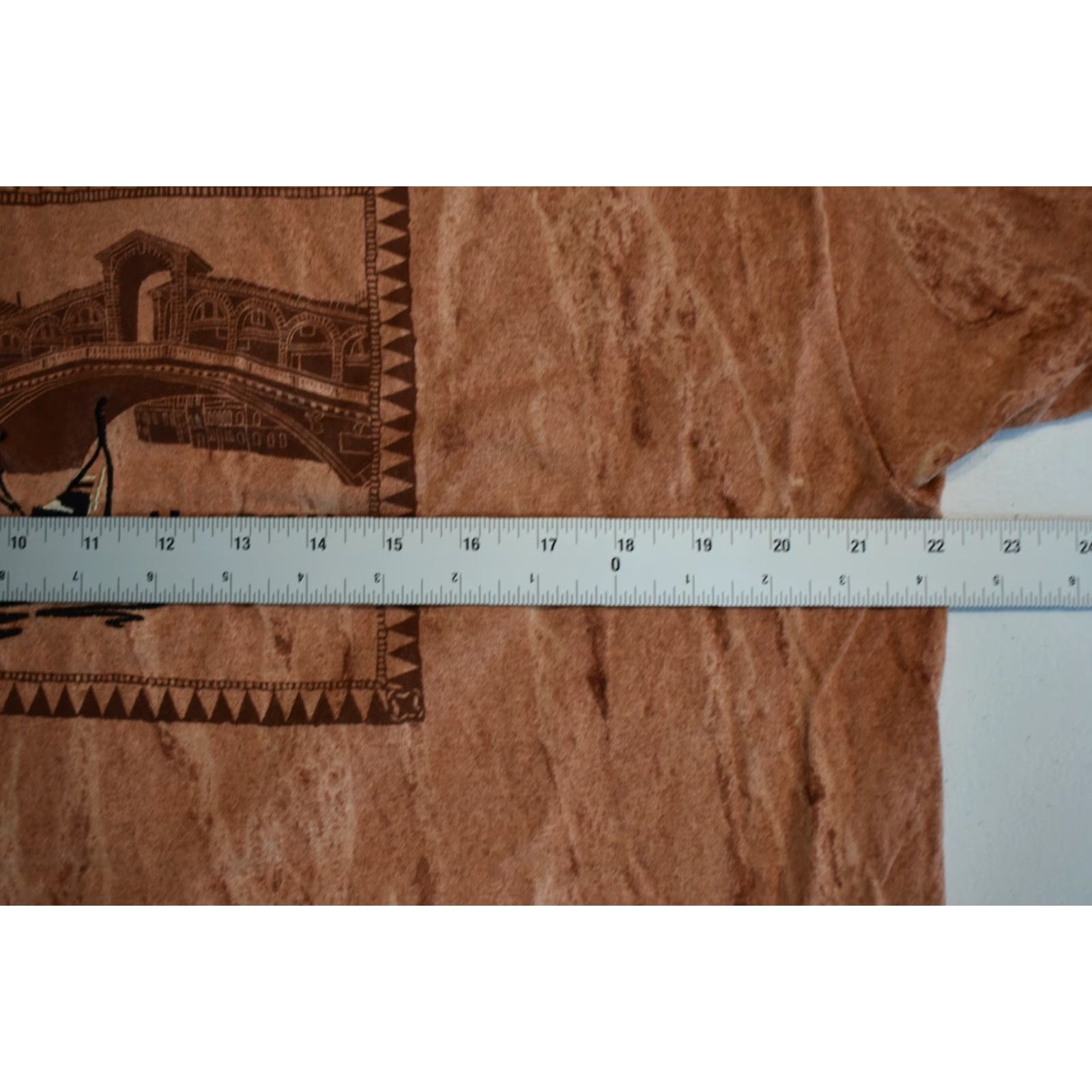 Vintage VINTAGE The Venetian Las Vegas Casino Tie Dye T Shirt Men Medium Brown Cotton Crew Neck Short Sleeve Embroidered Graphic Print Gun? Size US M / EU 48-50 / 2 - 4 Thumbnail