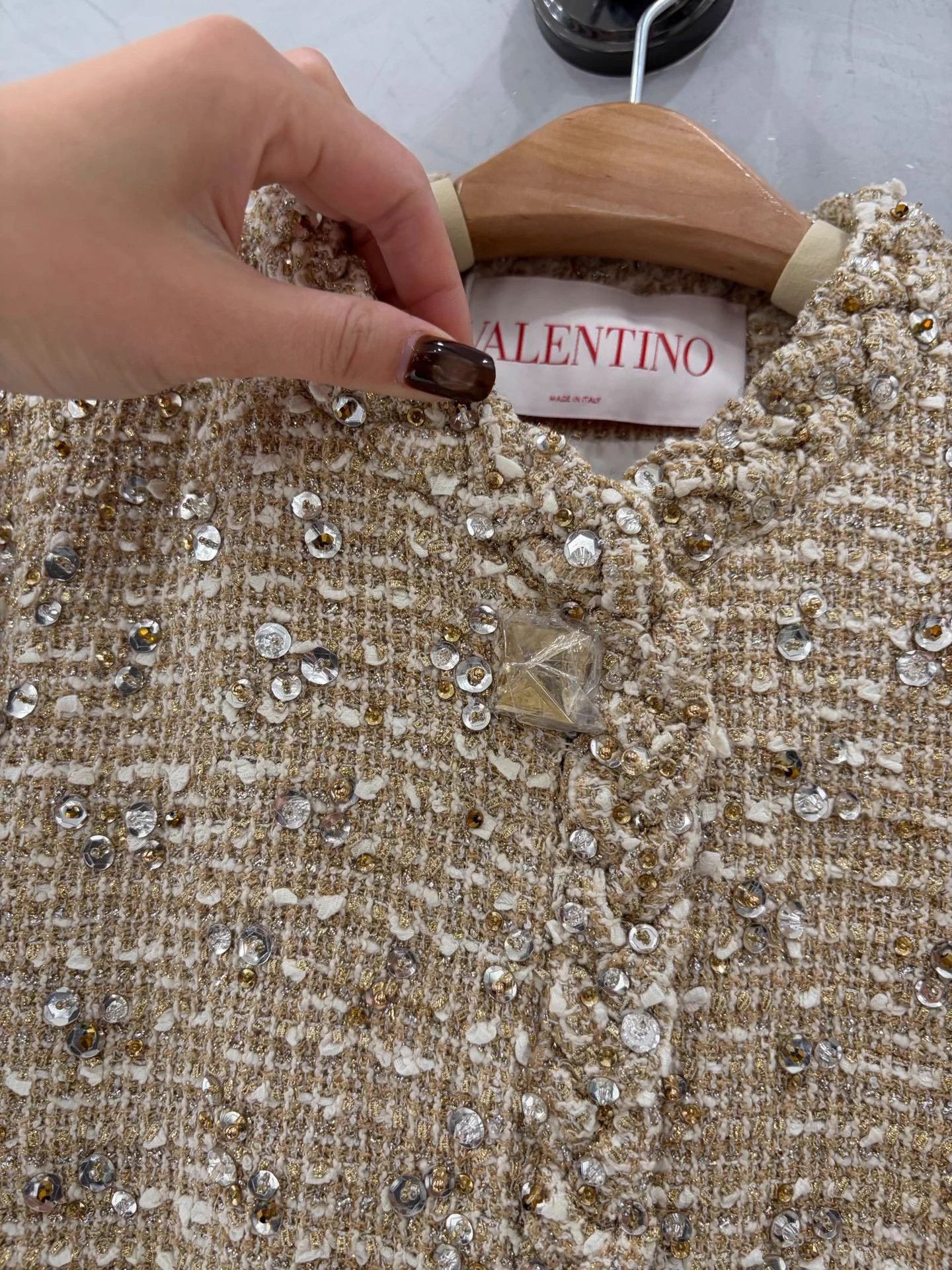 Valentino Valentino New Pale Gold Tweed Sequined Deadstock 40 Size M / US 6-8 / IT 42-44 - 2 Thumbnail